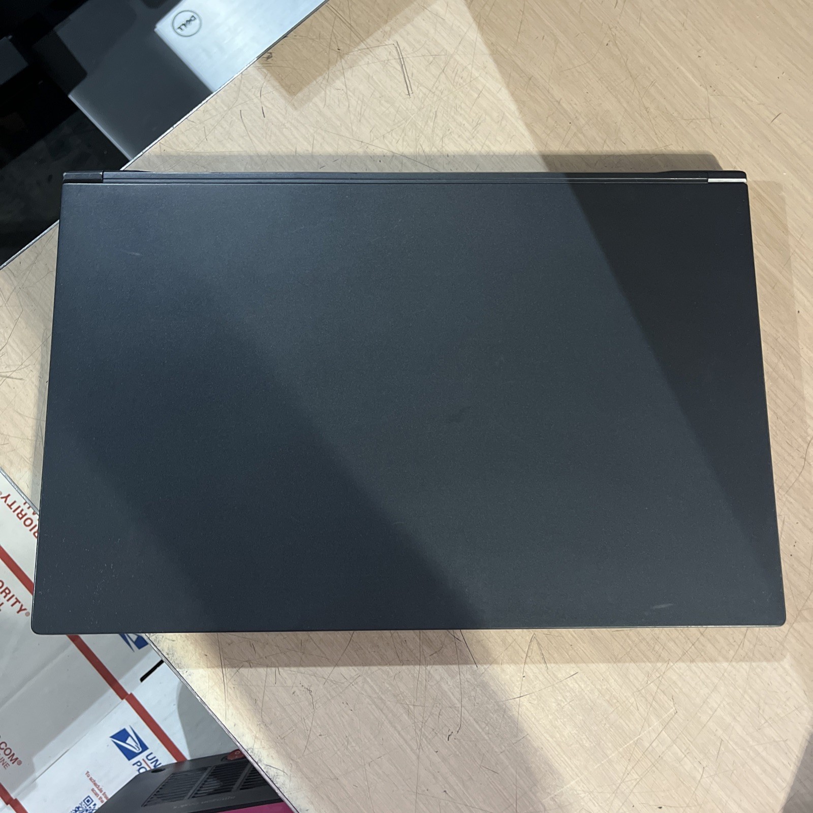CARBON LCS15-10I7 INTEL CORE I7-10510U 1.80GHZ 16GB RAM NO HD