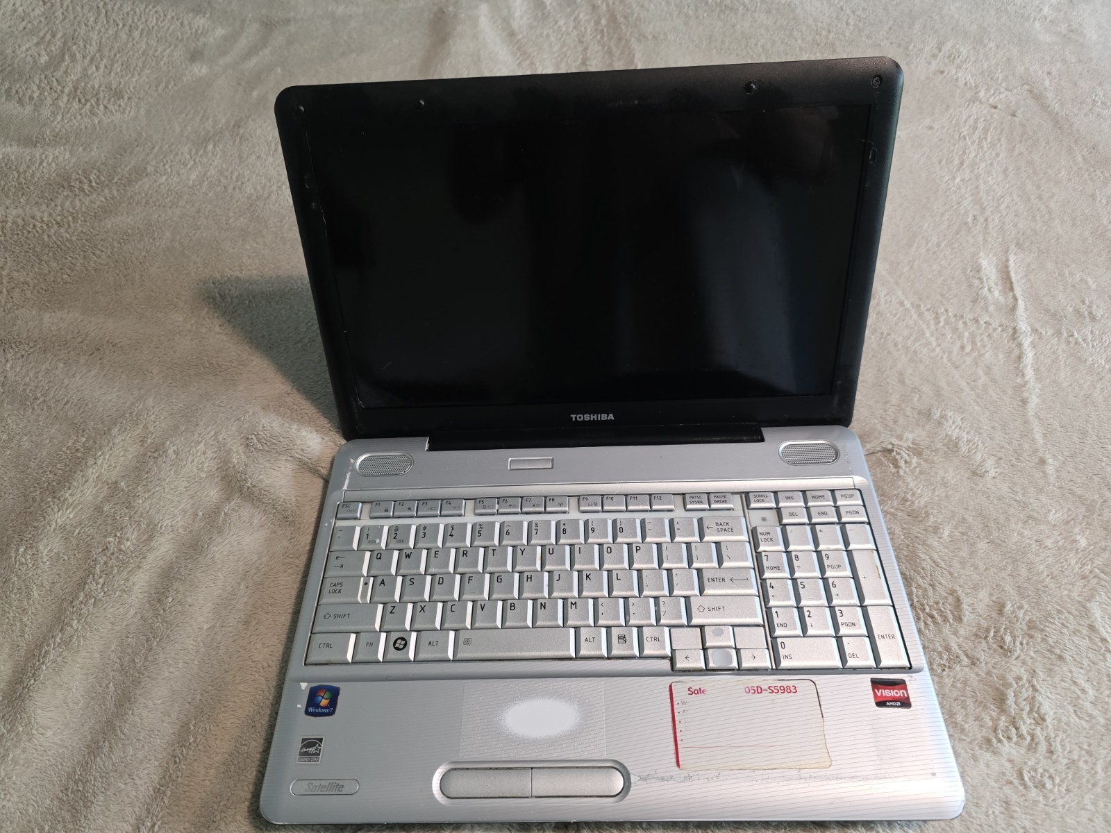 Toshiba Satellite L505D-S5983 AMD DUAL-CORE @ 2.0GHz 2GB RAM 320GB HDD PARTS