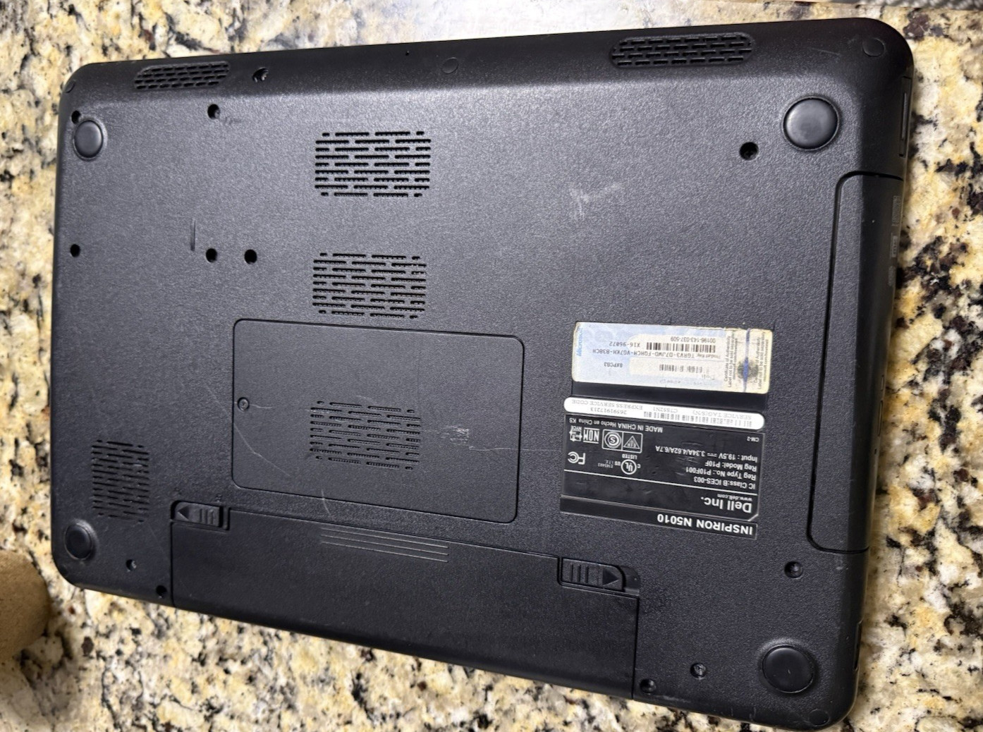 DELL INSPIRON N5010 – INTEL core i5-4 GB RAM 500GB HDD-2.53GHZ win 10 pro 64 bit