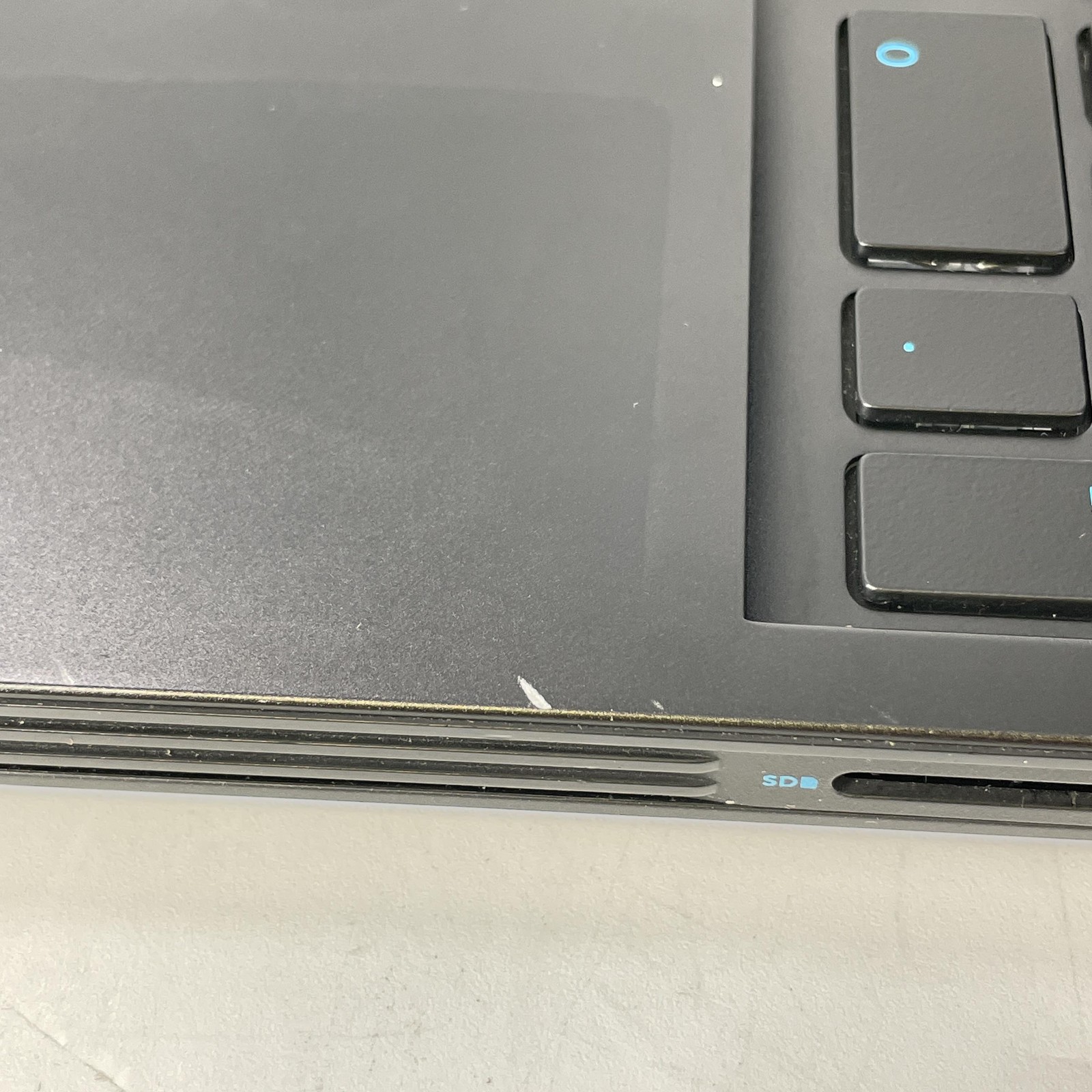 Dell G5 5590 15.6 FHD i7-9750H 2.60GHz 16GB 256GB SSD/1TB HDD GTX 1660 Ti Good