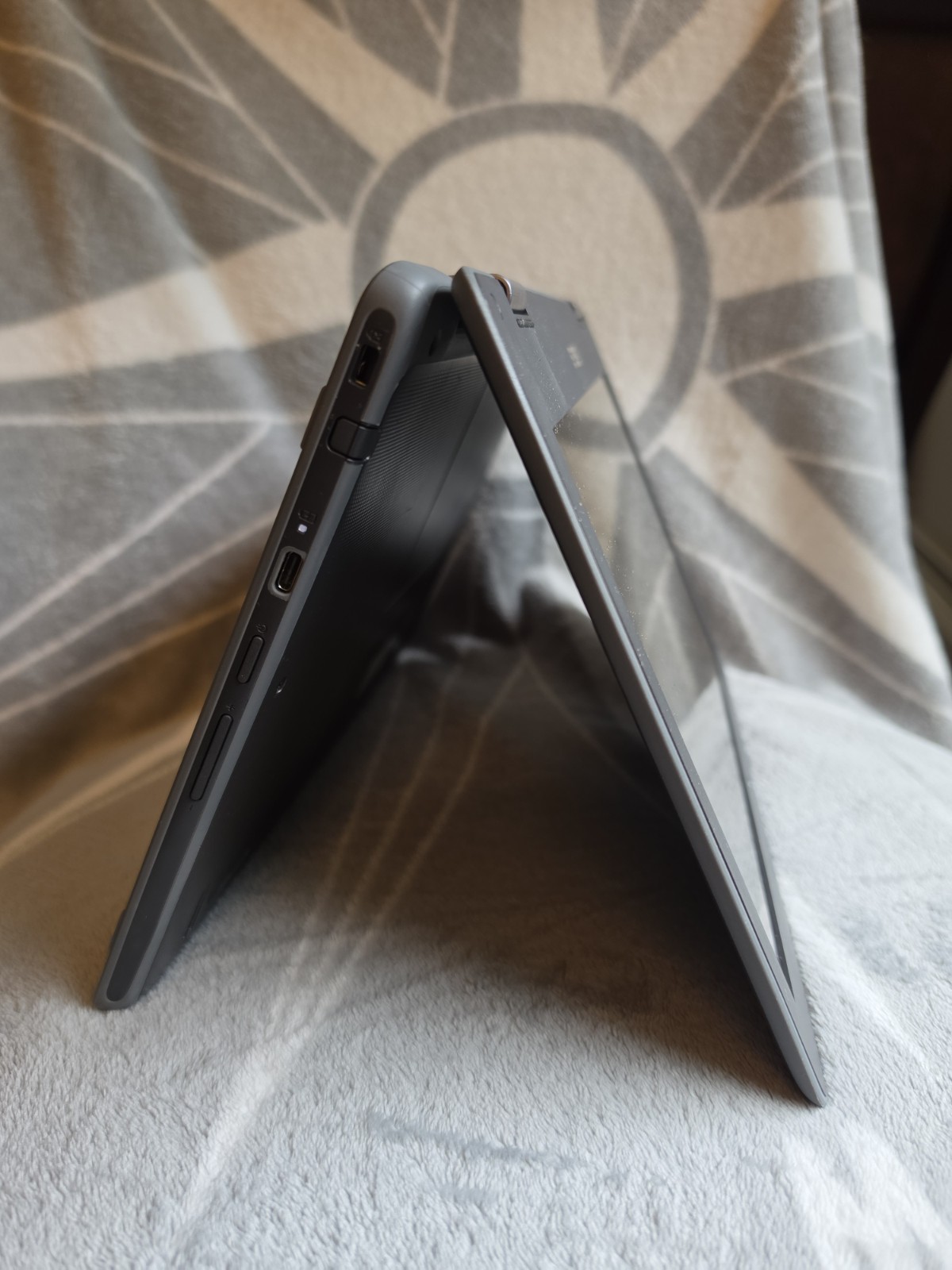 ASUS Chromebook 11.6″ Notebook Touchscreen Computer Tablet C214M Google OS