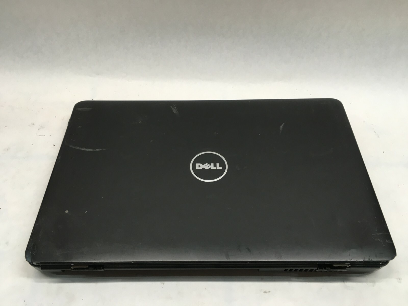 DELL Inspiron 1545 Laptop For parts Does not Boot NO LCD Screen/Keyboard/HDD. JR