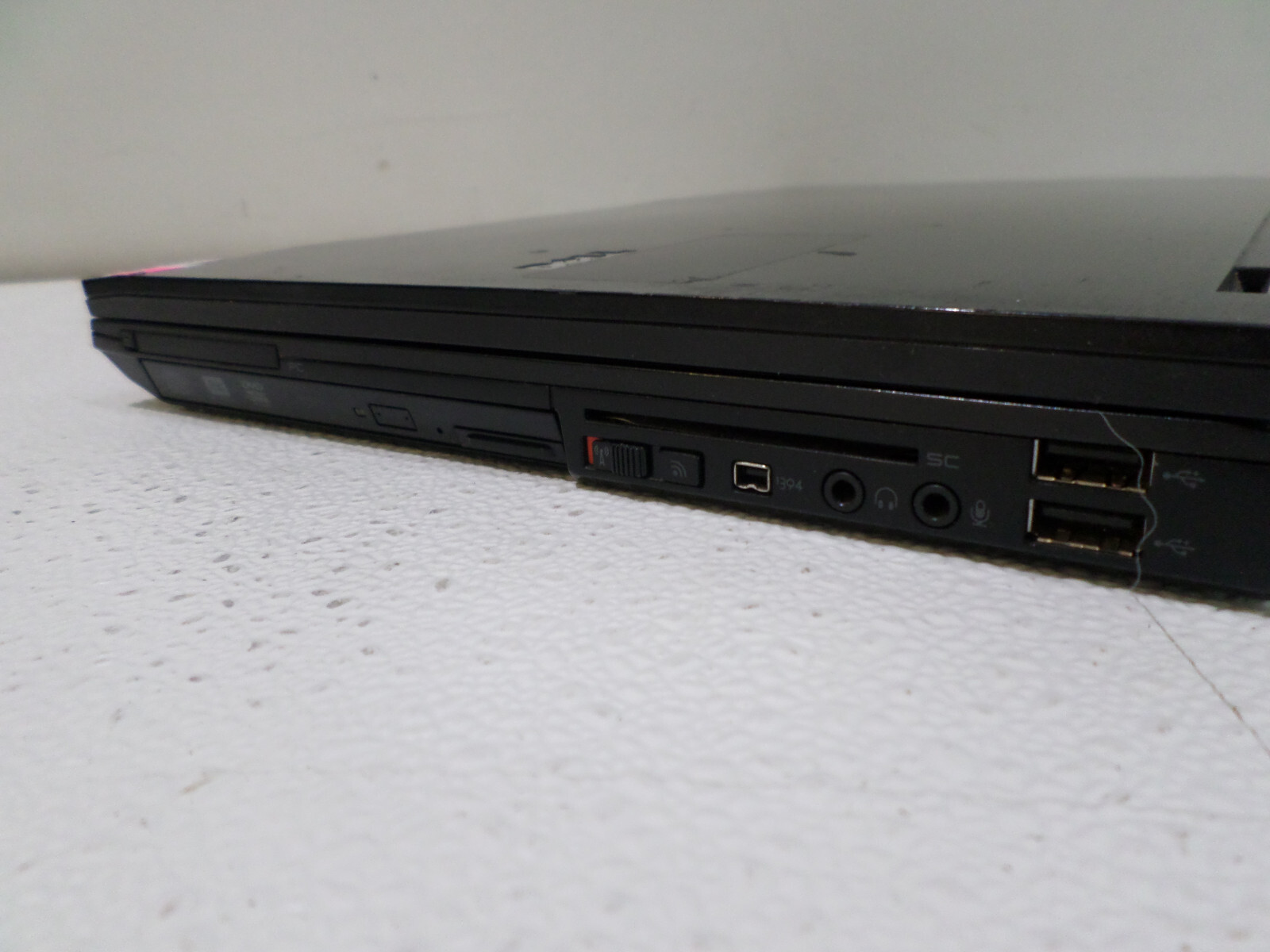 Dell Latitude E6500 Laptop – No HDD, Bad Bat, 2GB RAM, Intel Core 2 Duo P8700