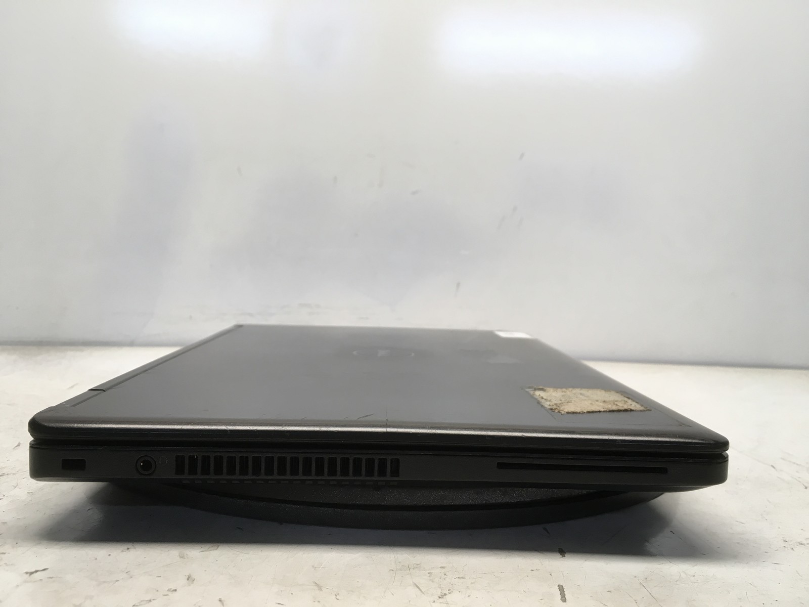 Dell Latitude E5450 Intel i5-5300U 2.3GHz 2 GB NO HDD No Batt