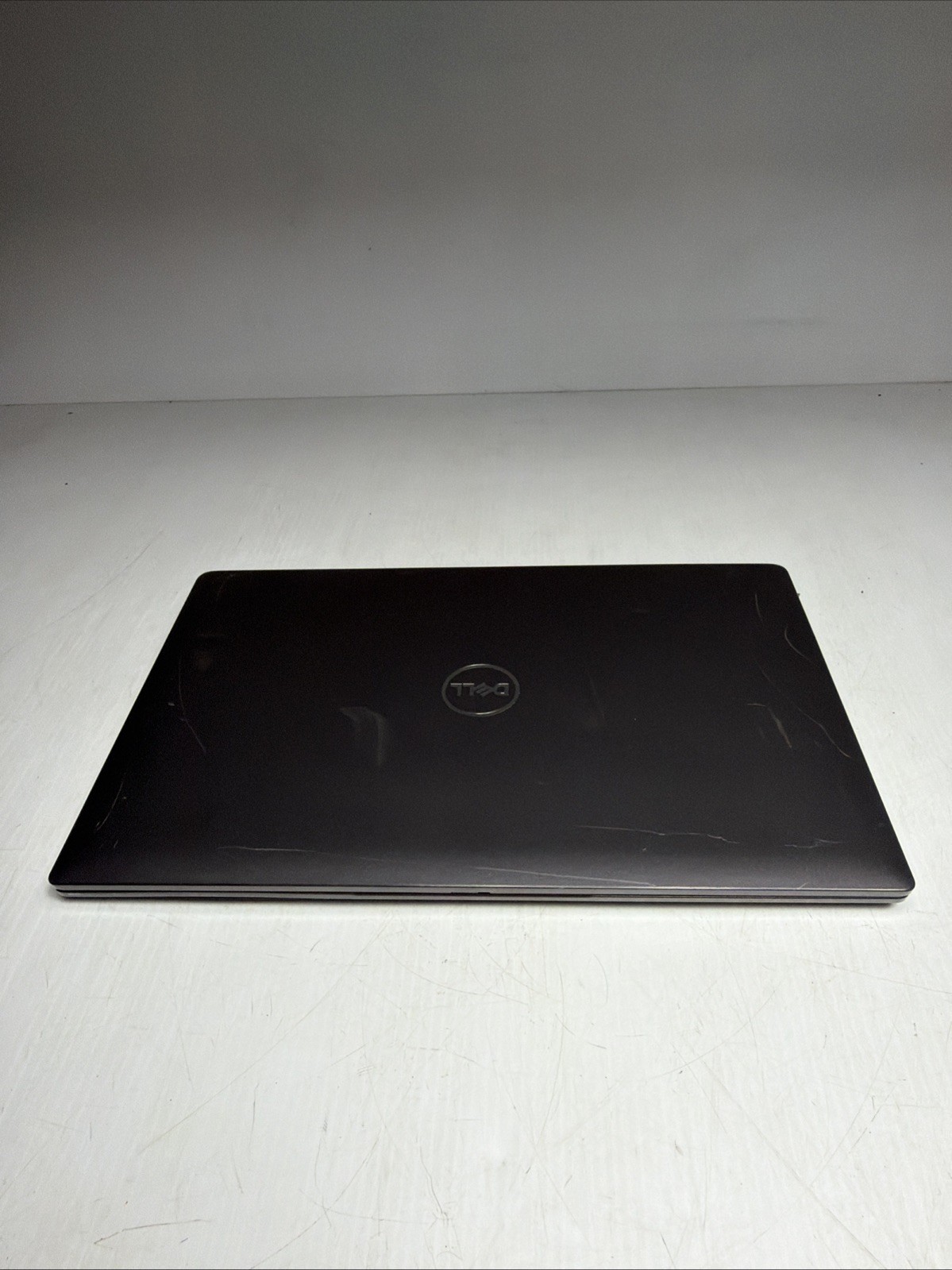 Dell Latitude 3520 15″ Laptop i5-1135G7 4gb Ram No Drives Boots Bios No P/S
