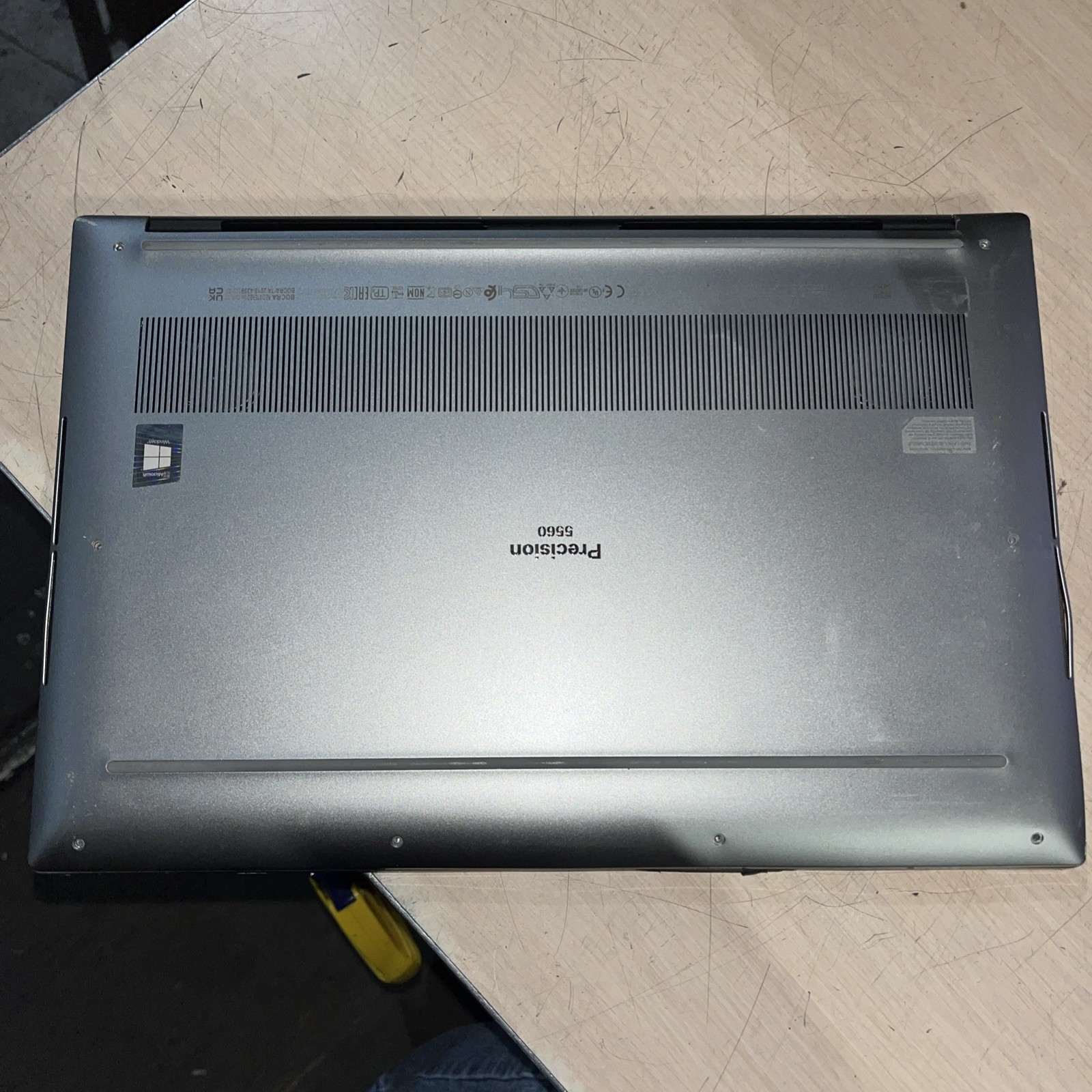 DELL PRECISION 5560 INTEL CORE I7 NO RAM NO HD