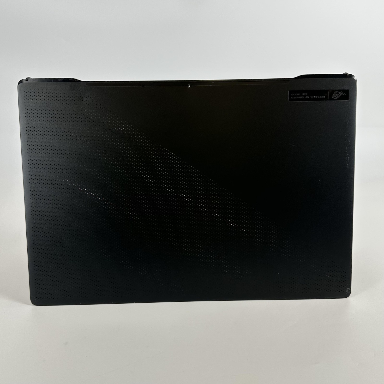 Asus ROG Zephyrus M16 GU603 QHD+ 2.5 GHz i9-12900H 40GB 1TB SSD RTX 3070 Ti