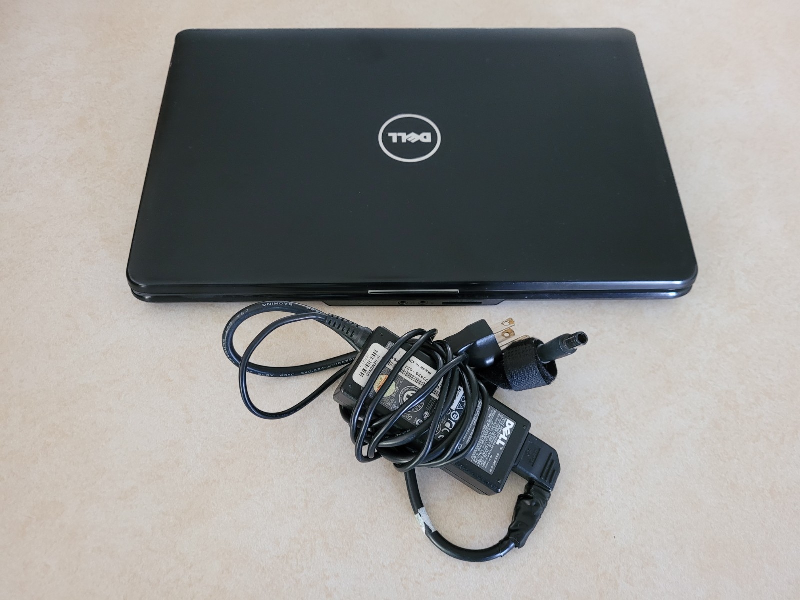 Dell Inspiron 1545 Laptop Pentium Dual Core T4400 4G RAM Windows 10/Linux Mint