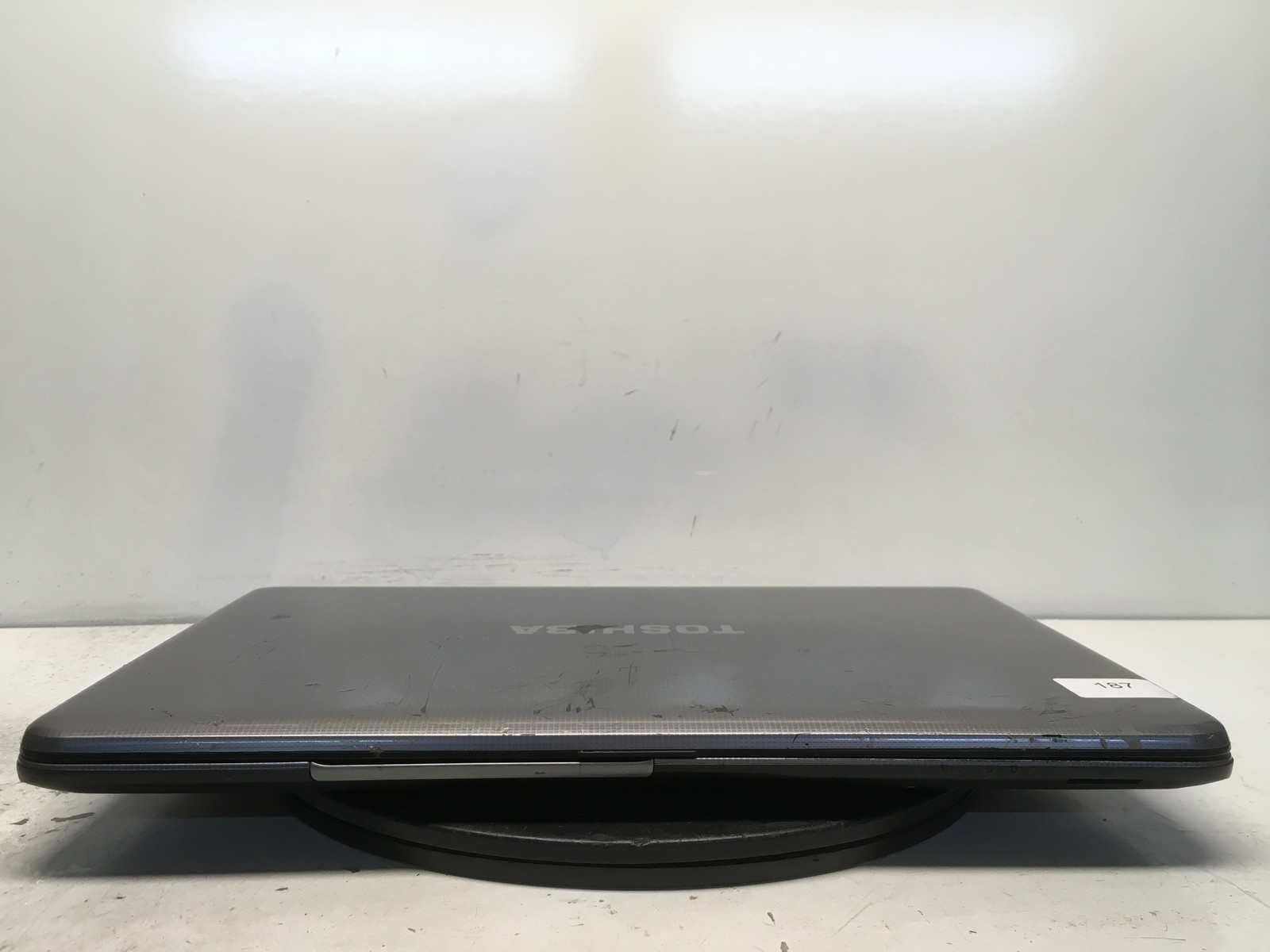 Toshiba Satellite L875D-S7332 AMD A6-4400M 2.7GHz 6 GB NO HDD No Batt