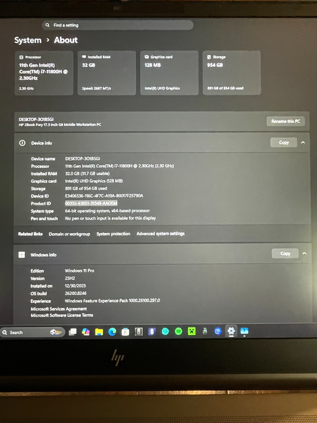 HP ZBook Fury 17 G8 | i7-11800H | 32GB RAM | 1TB SSD | 17.3″ FHD | Win 11