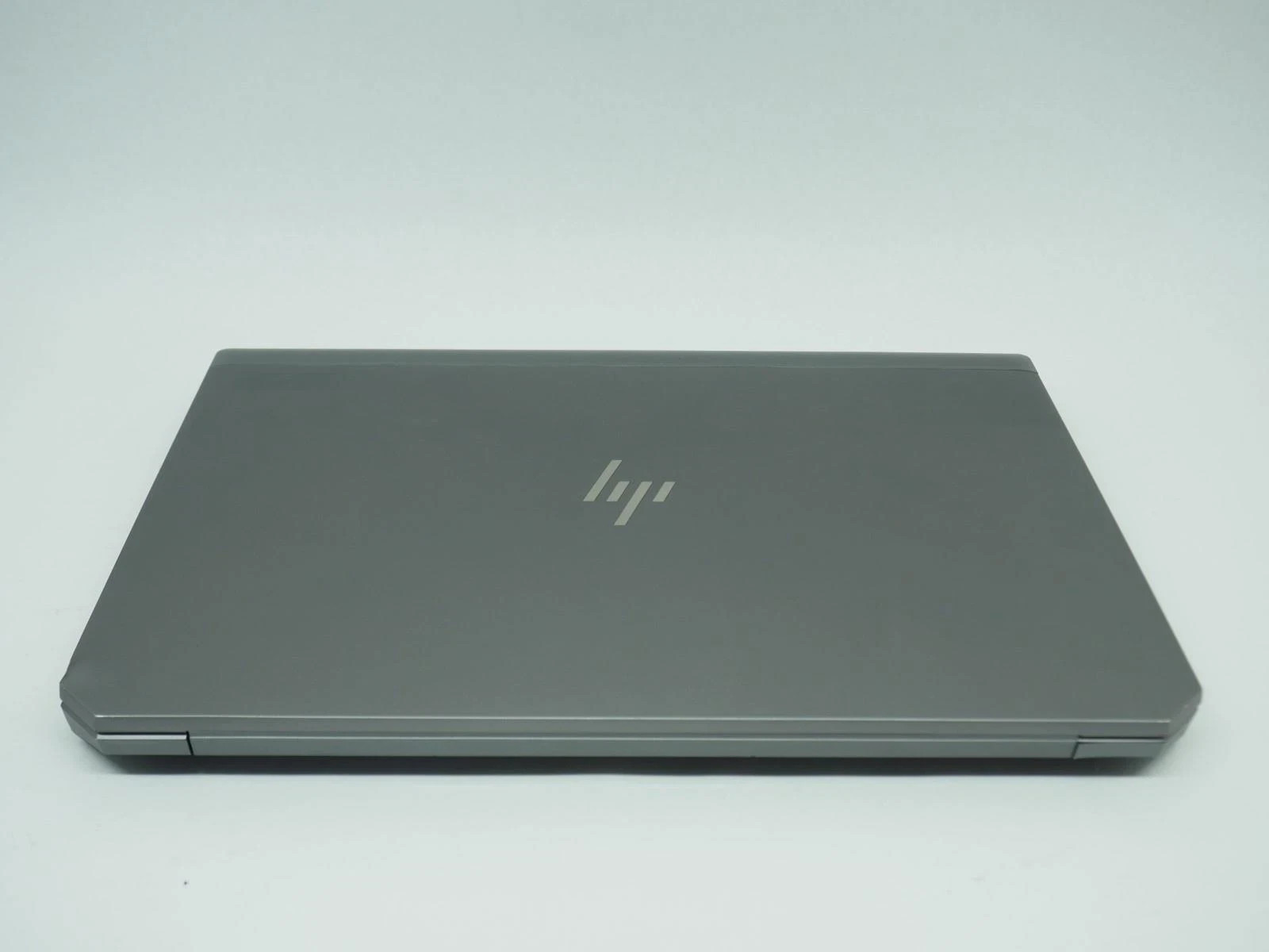 HP ZBook 15 G5 i7-8850H 16GB 512GB SSD Nvidia P1000 1920×1080 Win11 Office 2021