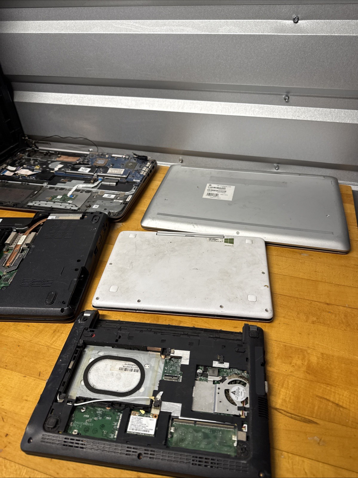 Laptops White ASUS GATEWAY LT2805u HP 15, hp DELL READ PARTS Only