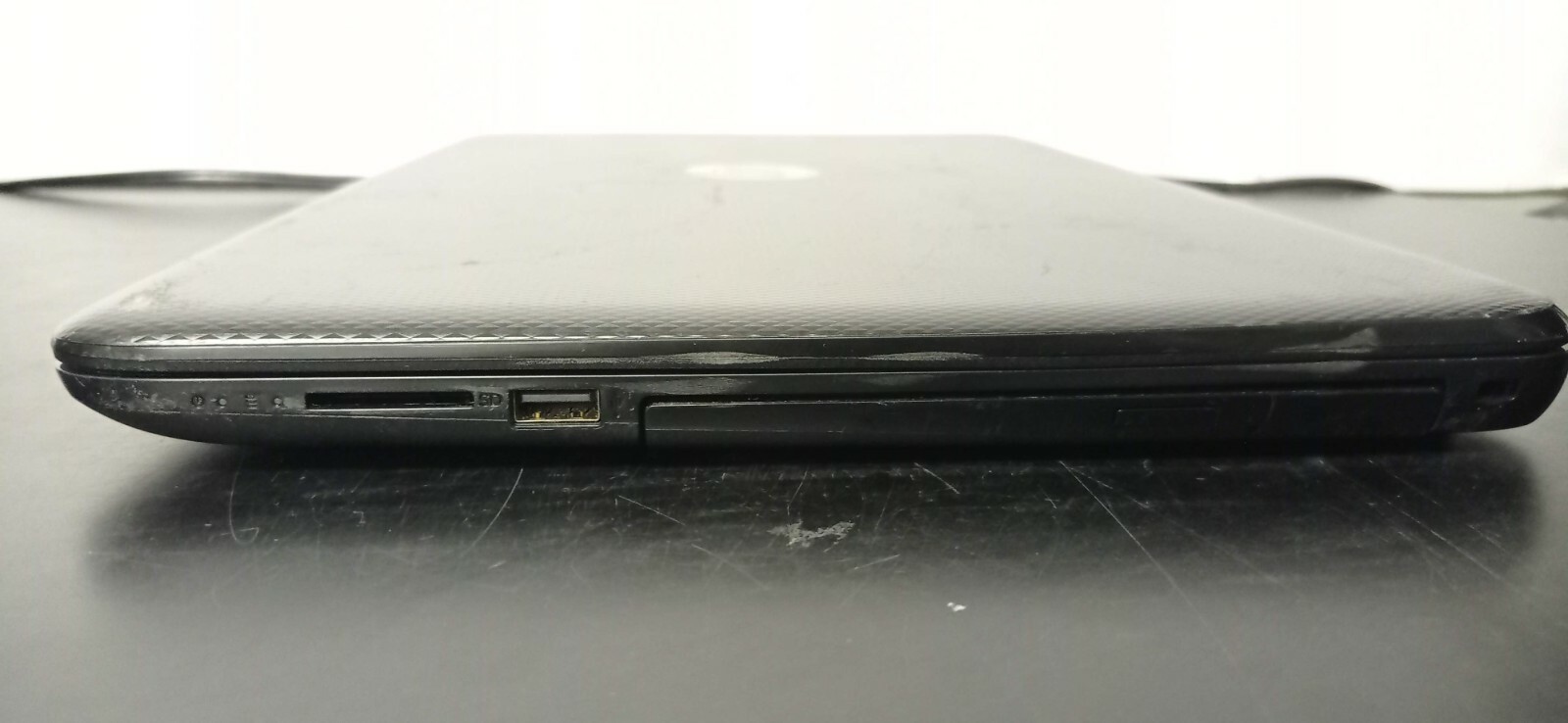HP 15-ac121dx i3-5010U 2.1GHz 6GB RAM 1TB HDD 15.6″ Touch Win10 CND530044Q