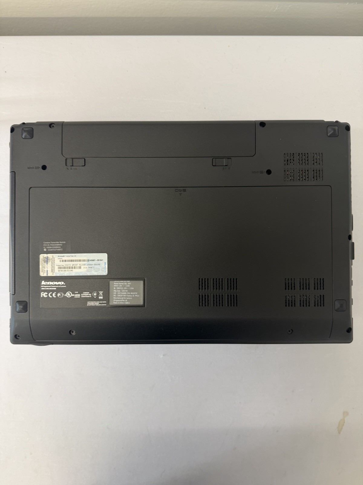Lenovo Ideapad P580 Laptop – Good Screen – intel i5-3210M – Read Des