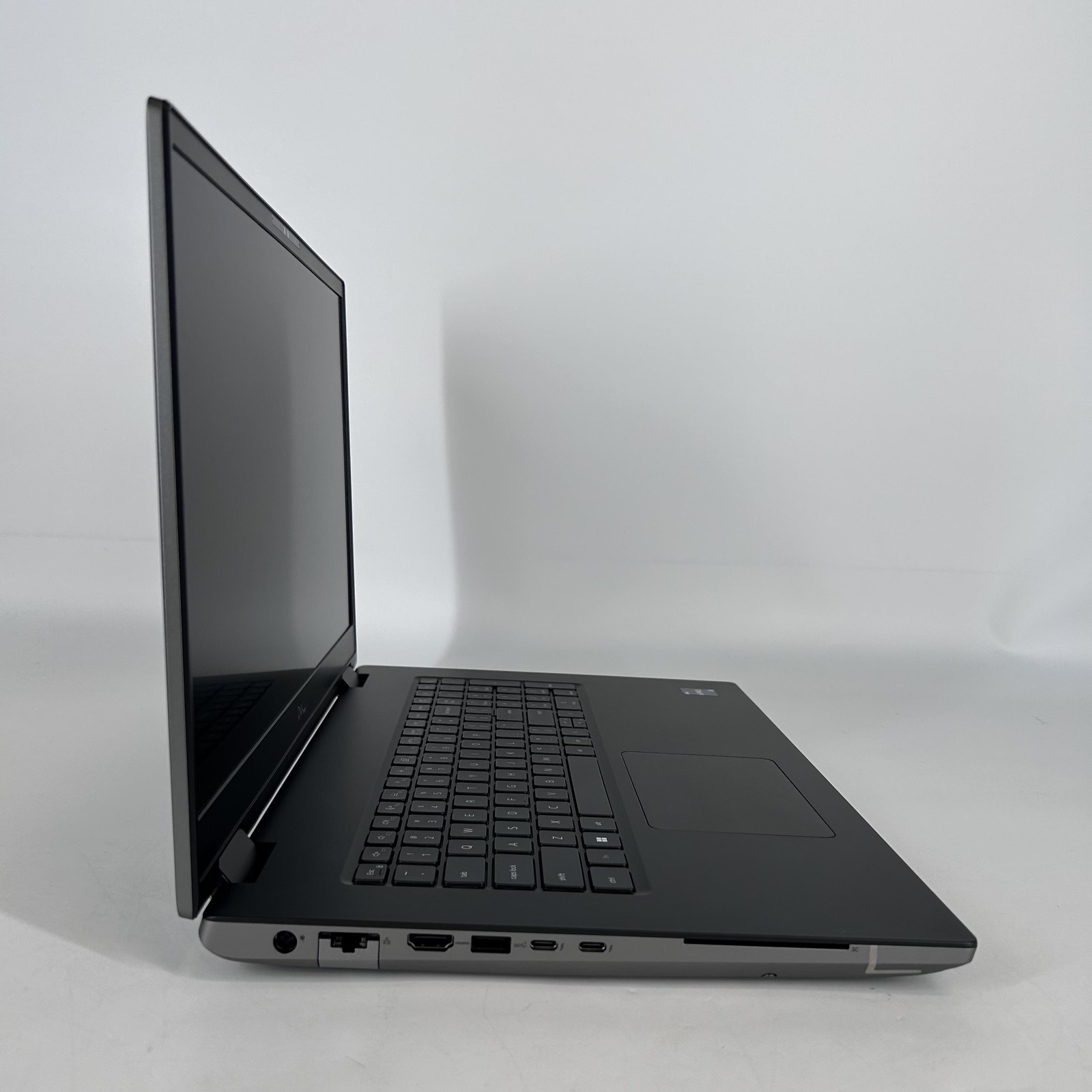 Dell Precision 7780 17.3 FHD TOUCH 2.2 GHz i9-13950HX 64GB 1TB SSD RTX 3500 Ada