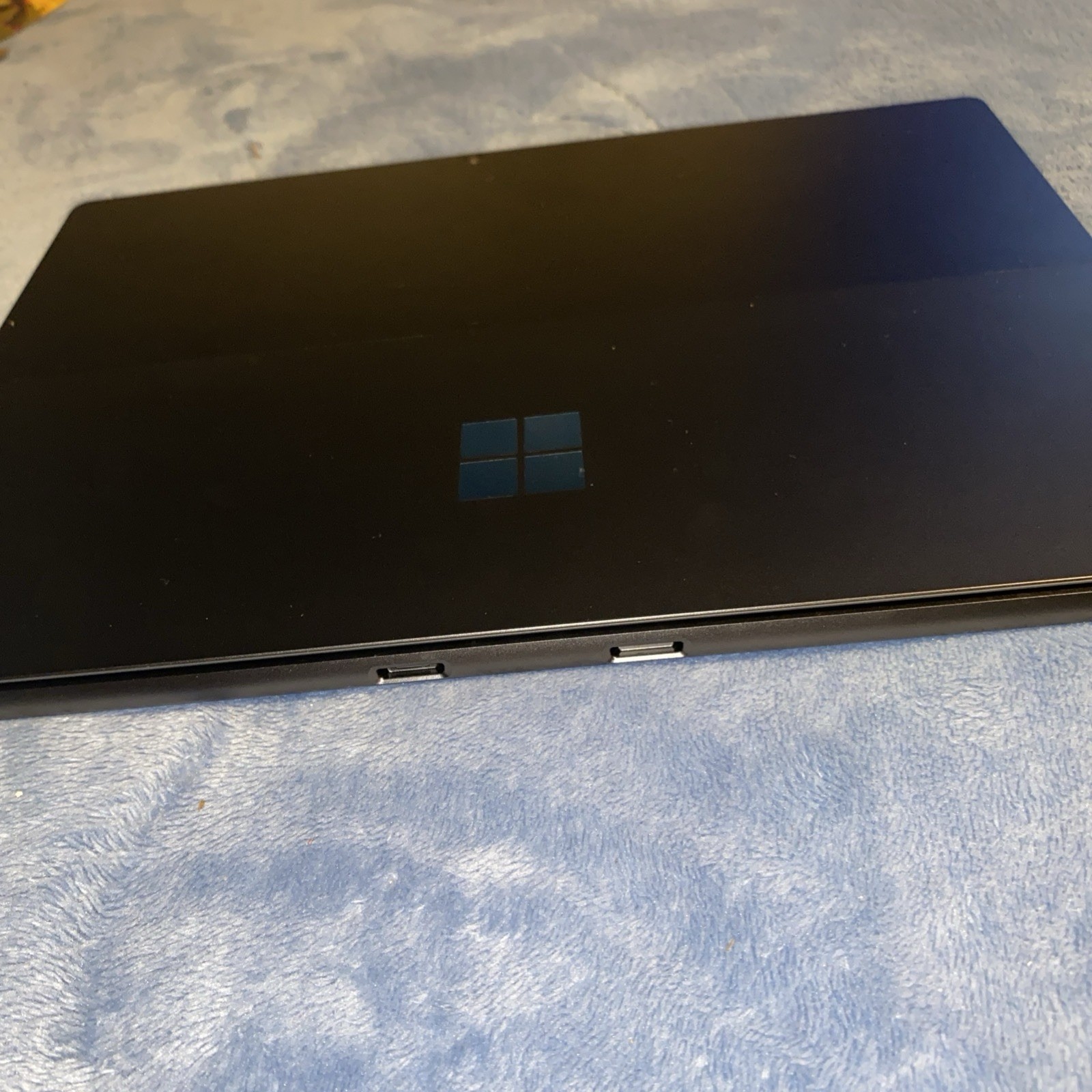 Microsoft Surface Pro 8 13″ (256GB SSD, Intel Core i5 11th Gen 4.20 GHz, 16GB)