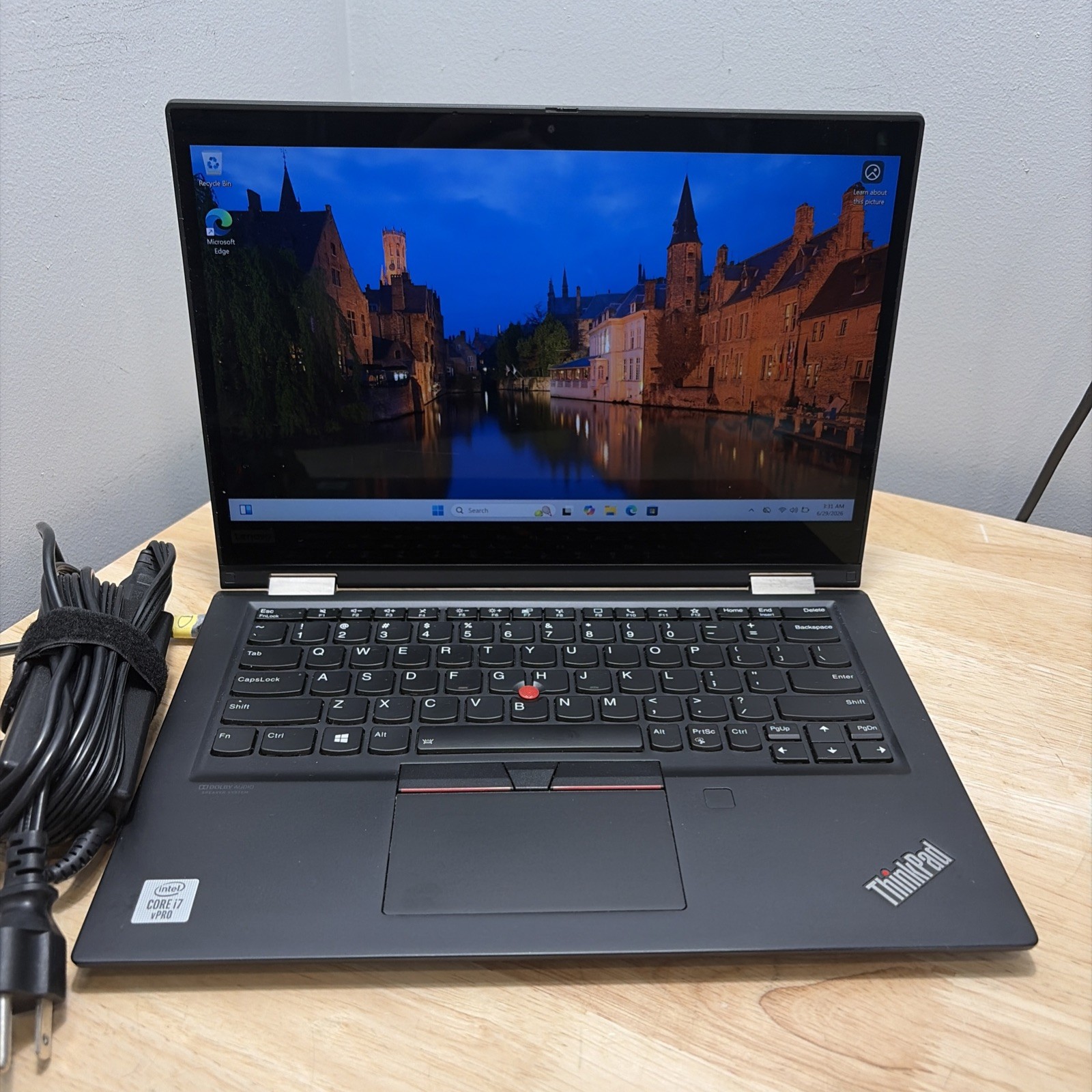Lenovo ThinkPad X13 Gen 1 13.3″ Core i7-10610U 1.8GHz 16GB 256GB Touch Win11~