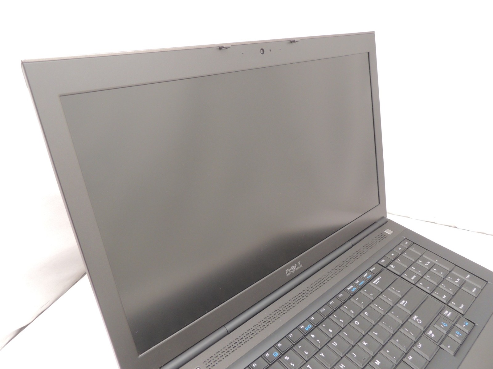 Dell Precision M6800 17.3″ Core i5 4200M 16GB 480GB AMD M6100 2GB Laptop No OS