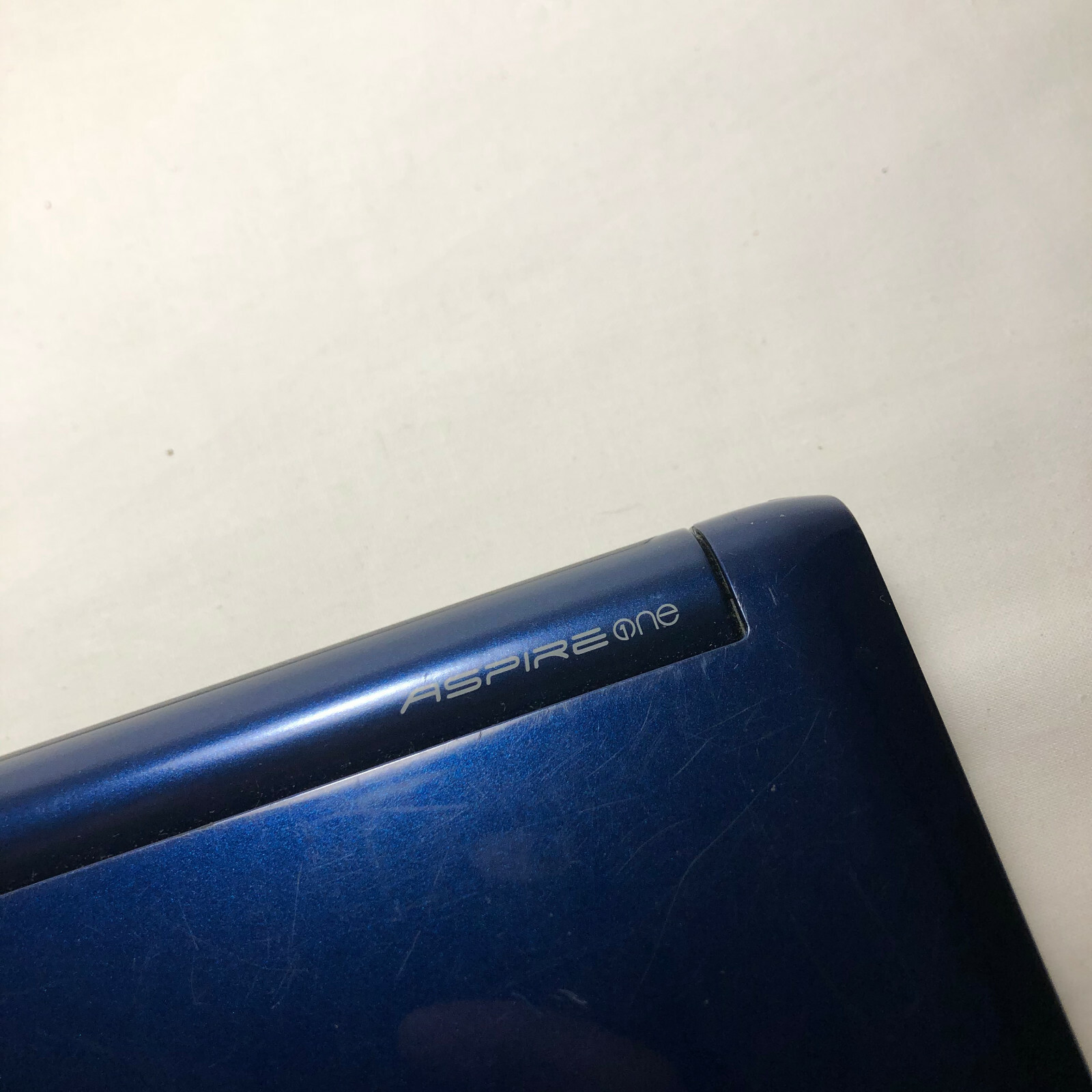 Acer Aspire One Series Model ZG5 Netbook AS IS (For Parts)