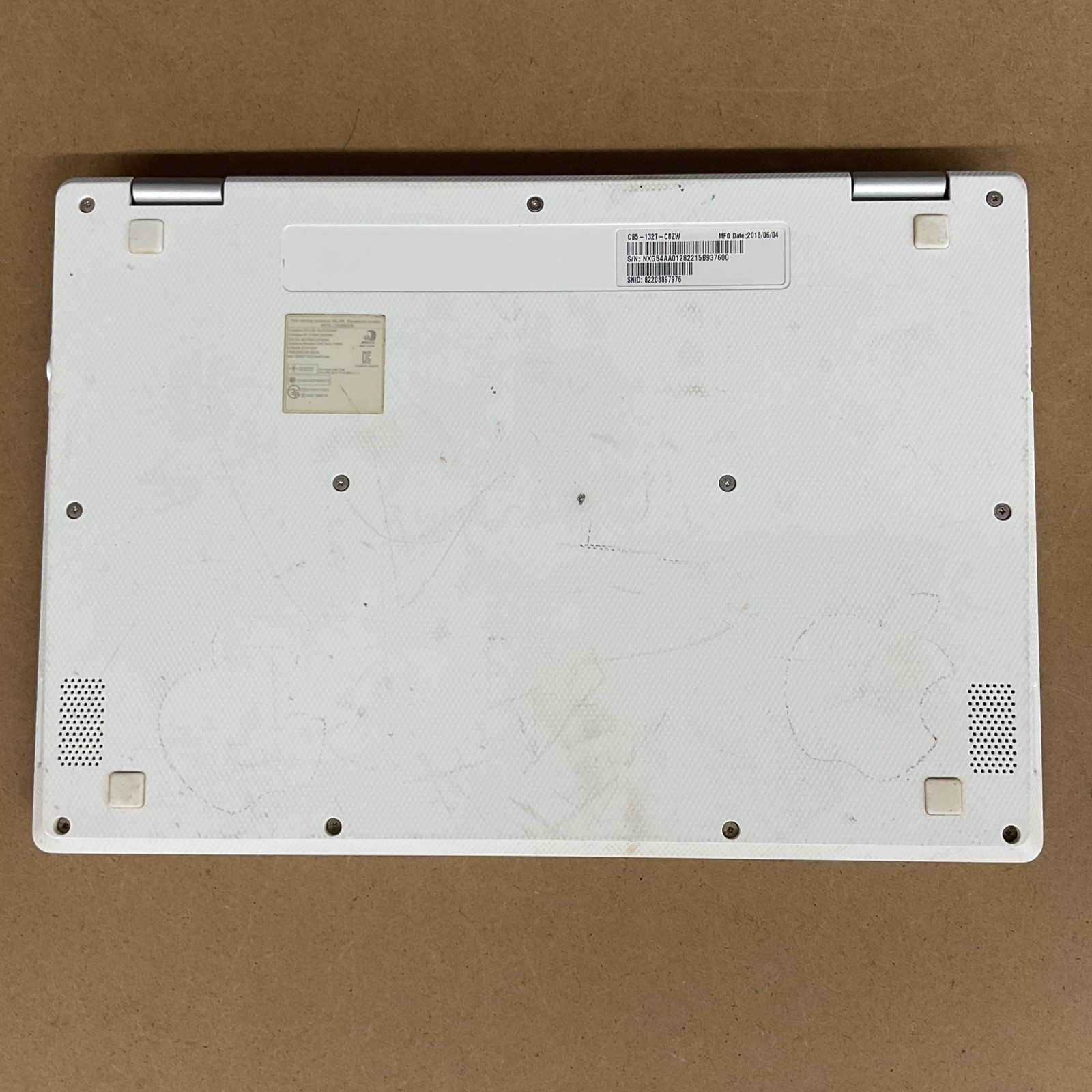 Acer Chromebook Model CB5-132T-C8ZW Laptop White – Untested Broken