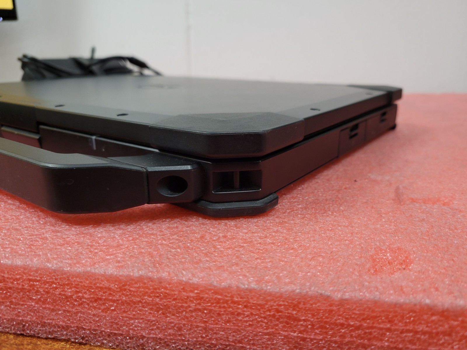 Dell Latitude 5420 Rugged 14″ i7-8650U@1.9Ghz 16GB RAM 256GB SSD | C1073