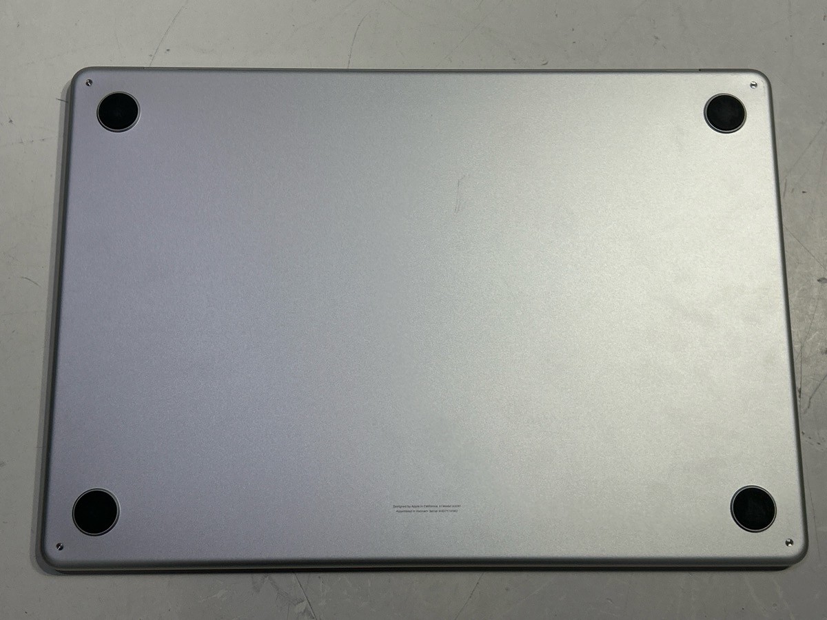 APPLE MACBOOK AIR MODEL A3241 (P11035895)