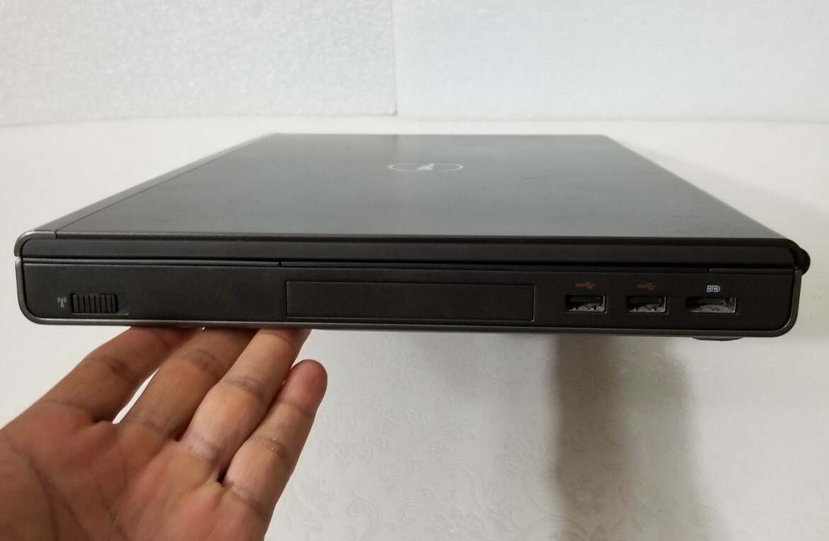Dell Precision M4600 Laptop i7-2720QM 2.20GHz Redeon 6700M No Ram No HDD Parts