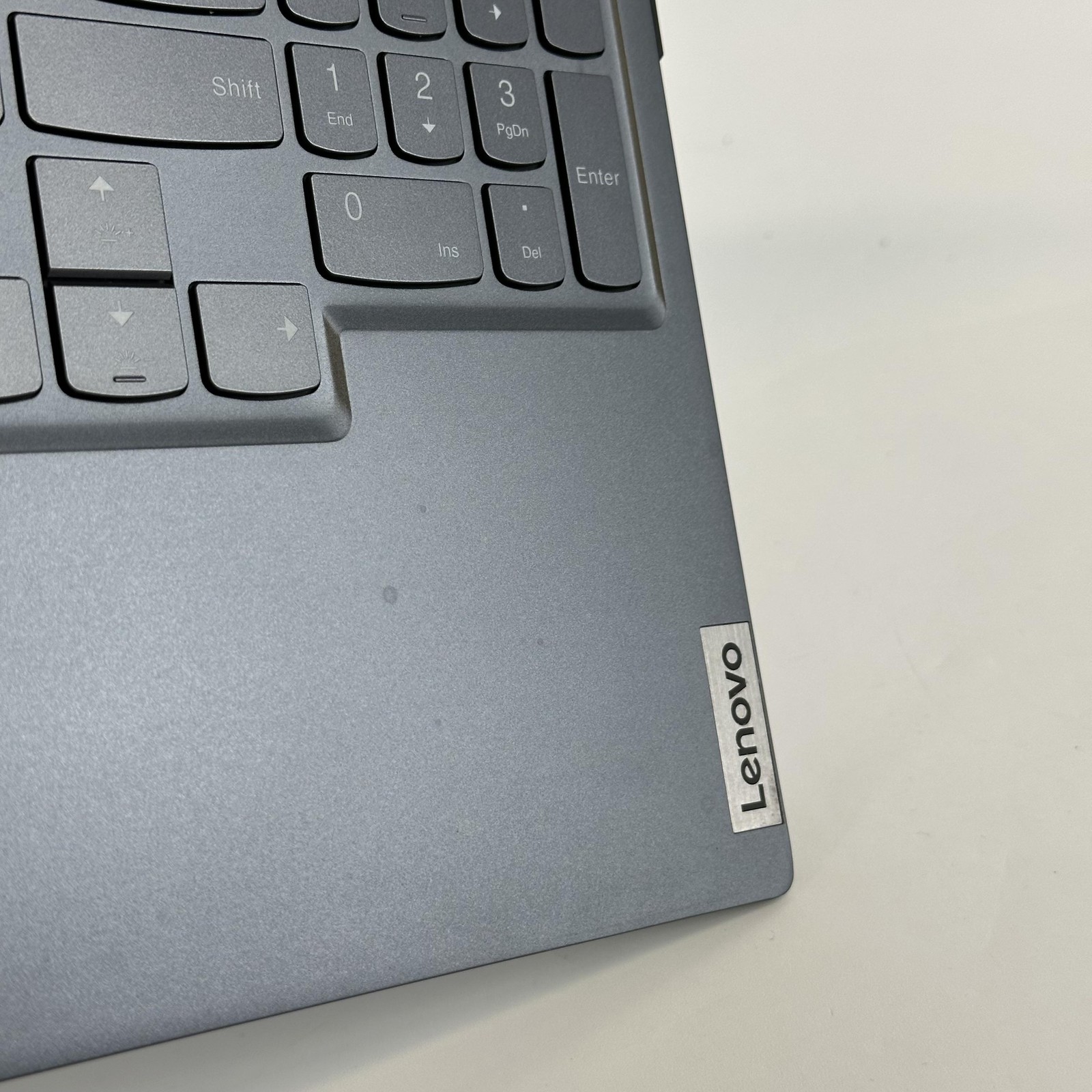 Lenovo Legion 7i 15 240Hz FHD i7-10750H 32GB 2TB RTX 2070 Super Max-Q FRAME GAP