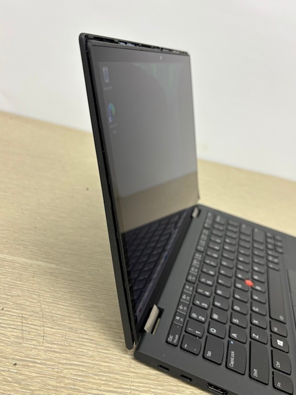 Lenovo ThinkPad X13 Yoga Gen 2 i5-1135G7 16GB 512GB SSD Laptop w/(screen issue)