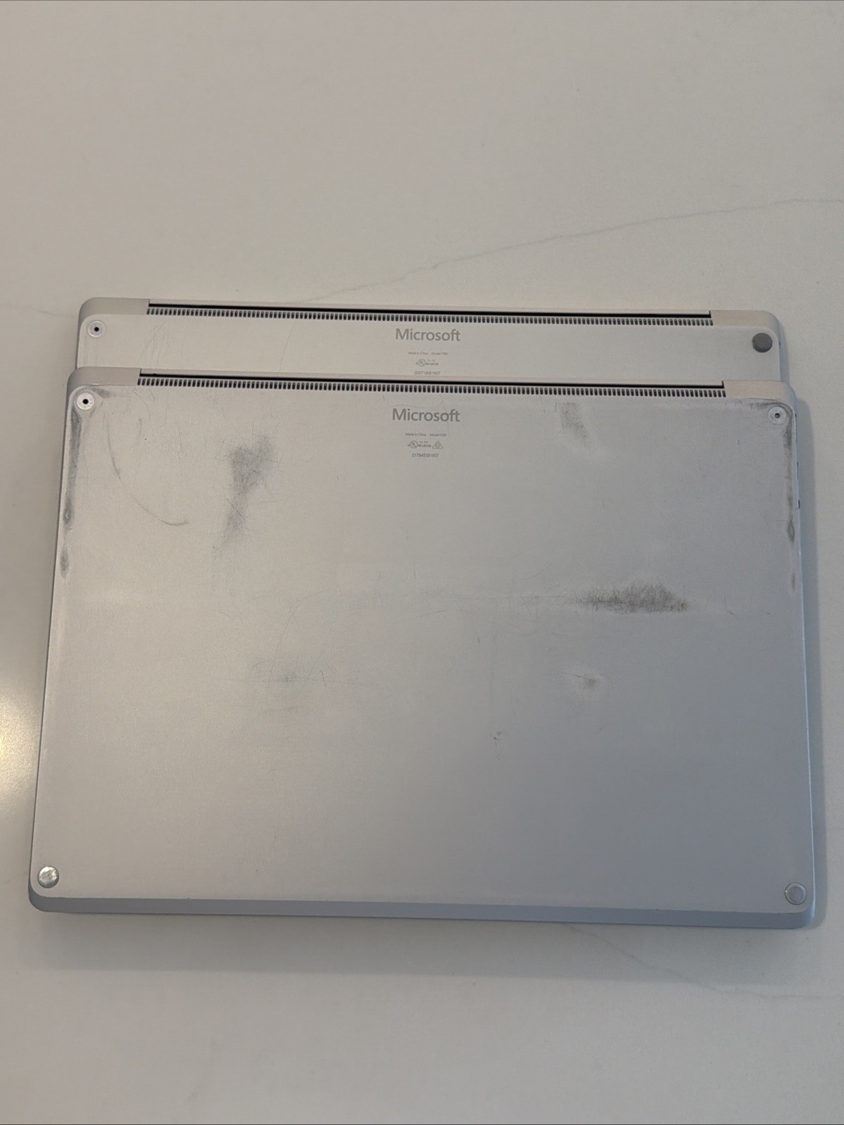 Microsoft Surface Laptop 2 Model 1769 Intel i5-8350U 8GB 256GB SSD Silver W10P