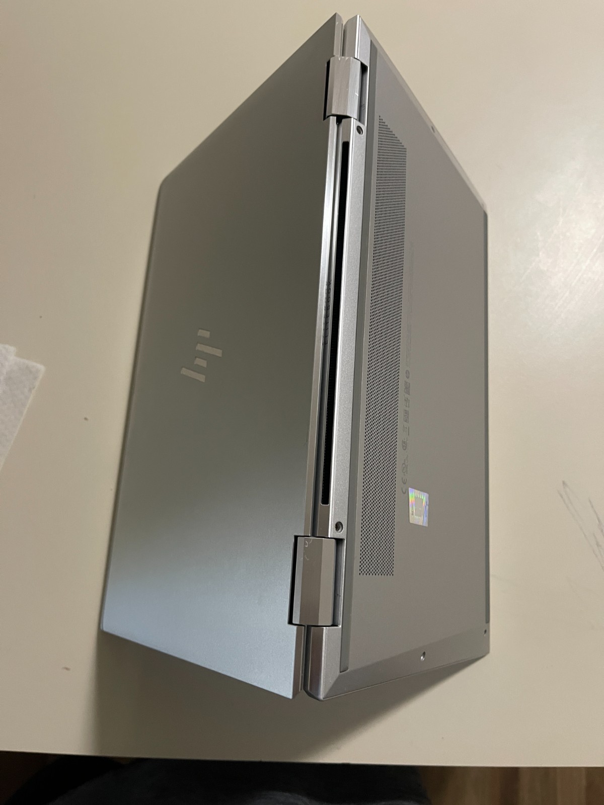HP Elitebook X360 830 G8 Core I5 -1145G7 2.6GHz 16GB 2 in 1 Touchscreen.