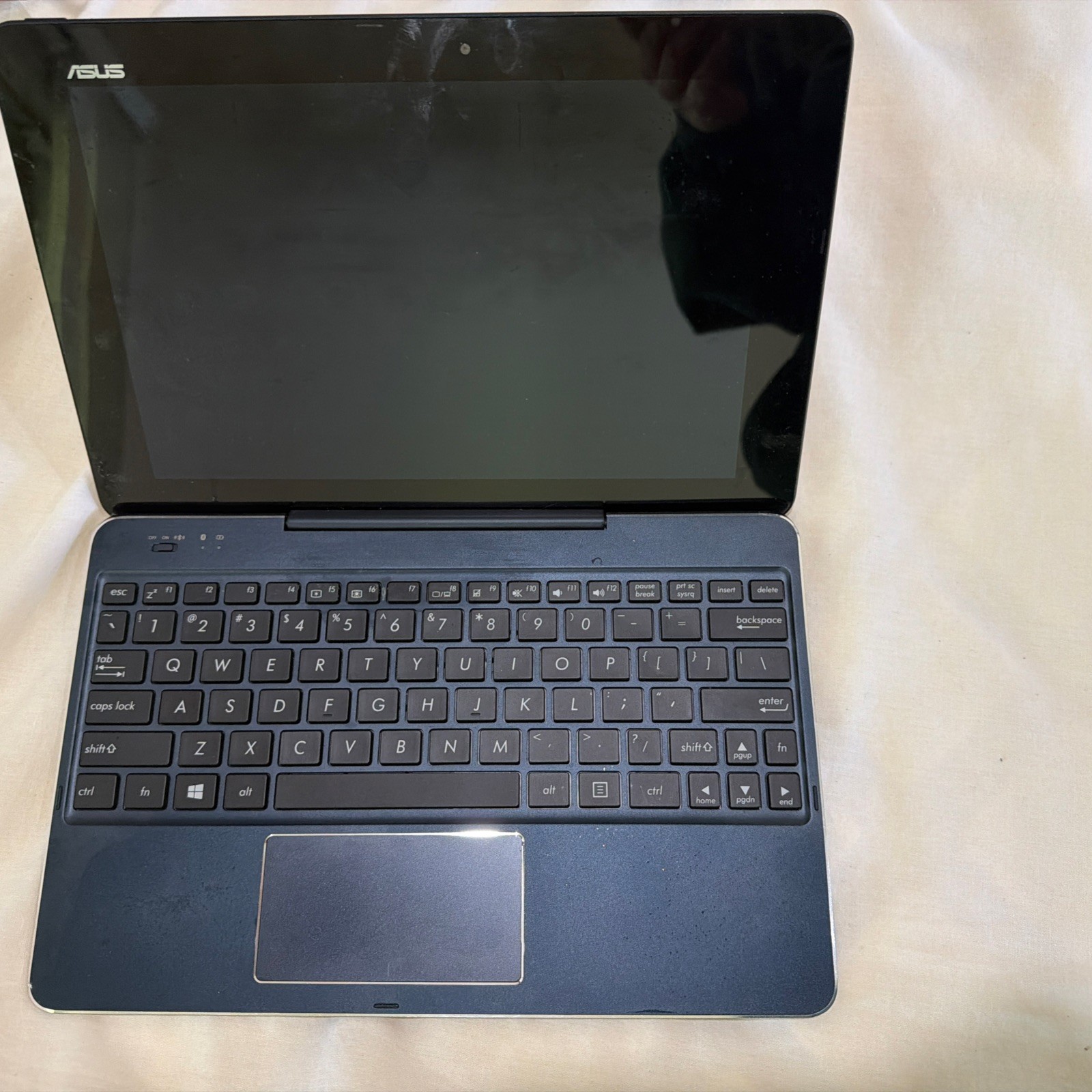 ASUS T100 Laptop FOR REPAIR OR PARTS black