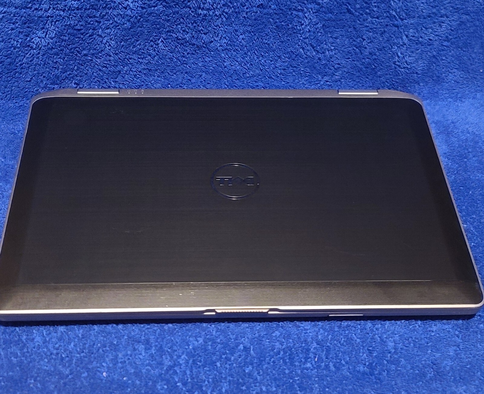 Dell Latitude E6410 Laptop Intel Core i3-2.53GHz 4GB 300GB