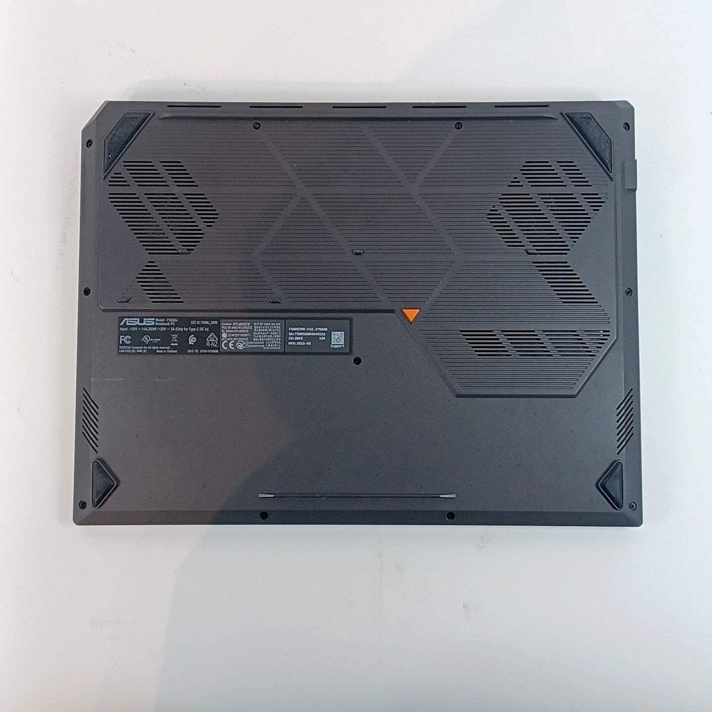 Asus TUF F16 FX608JMR 16″ i7-14650HX 2.2GHz 32GB RAM 1TB SSD GeForce RTX 5060