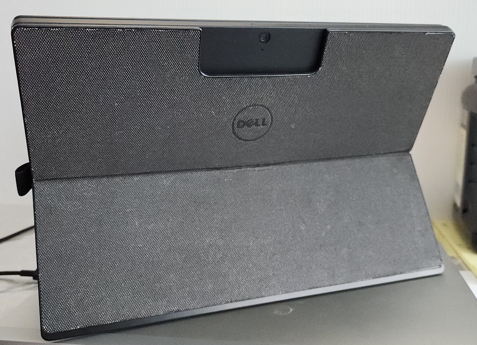 Dell Latitude 7275 2-in-1 12″ FHD Touch M5-6Y57 128GB 8GB W10P Webcam Backlit