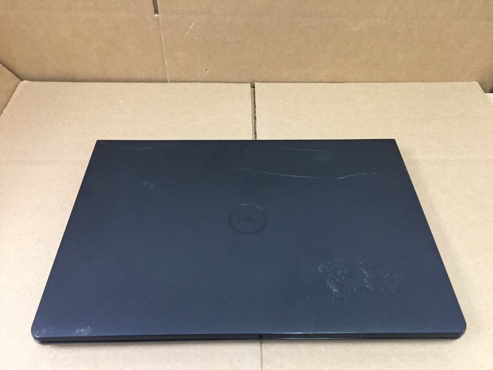 Dell Inspiron 15 3567 15.6″ Touch i5-7200U 2.50GHz 8GB RAM 512GB SSD No AC Read