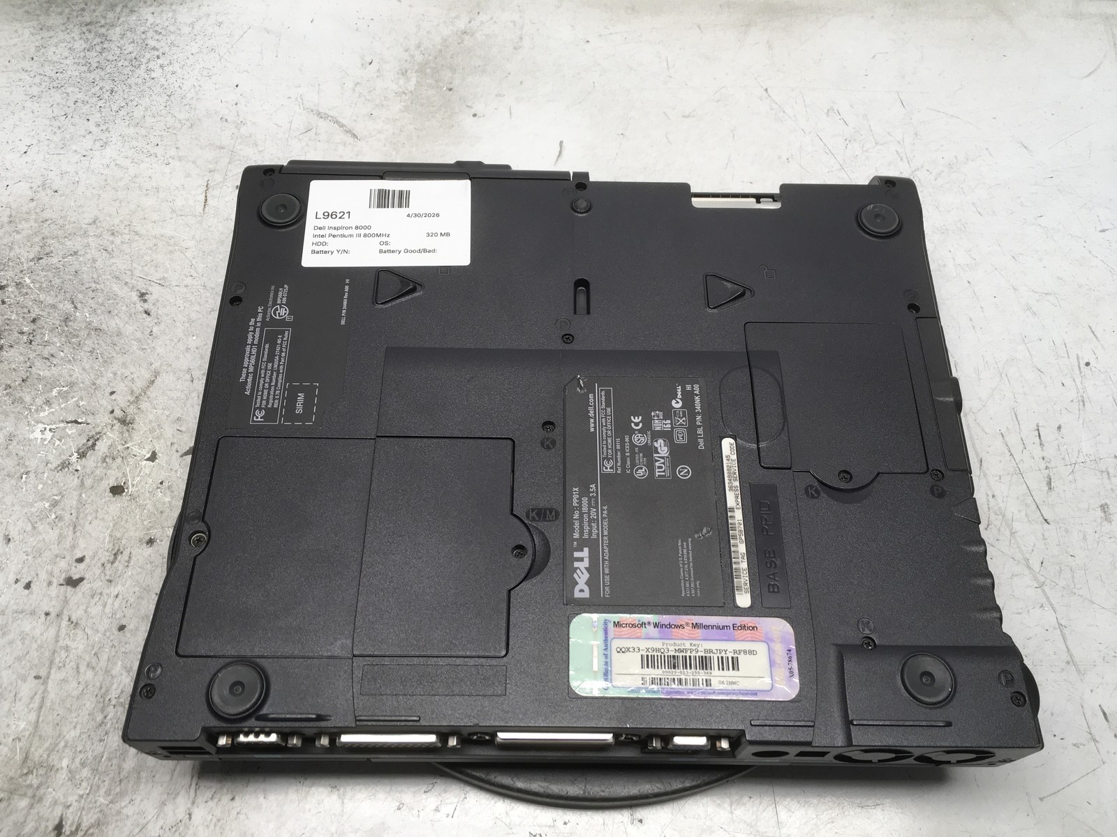 Dell Inspiron 8000 Intel Pentium III 800MHz 320 MB NO HDD No Batt