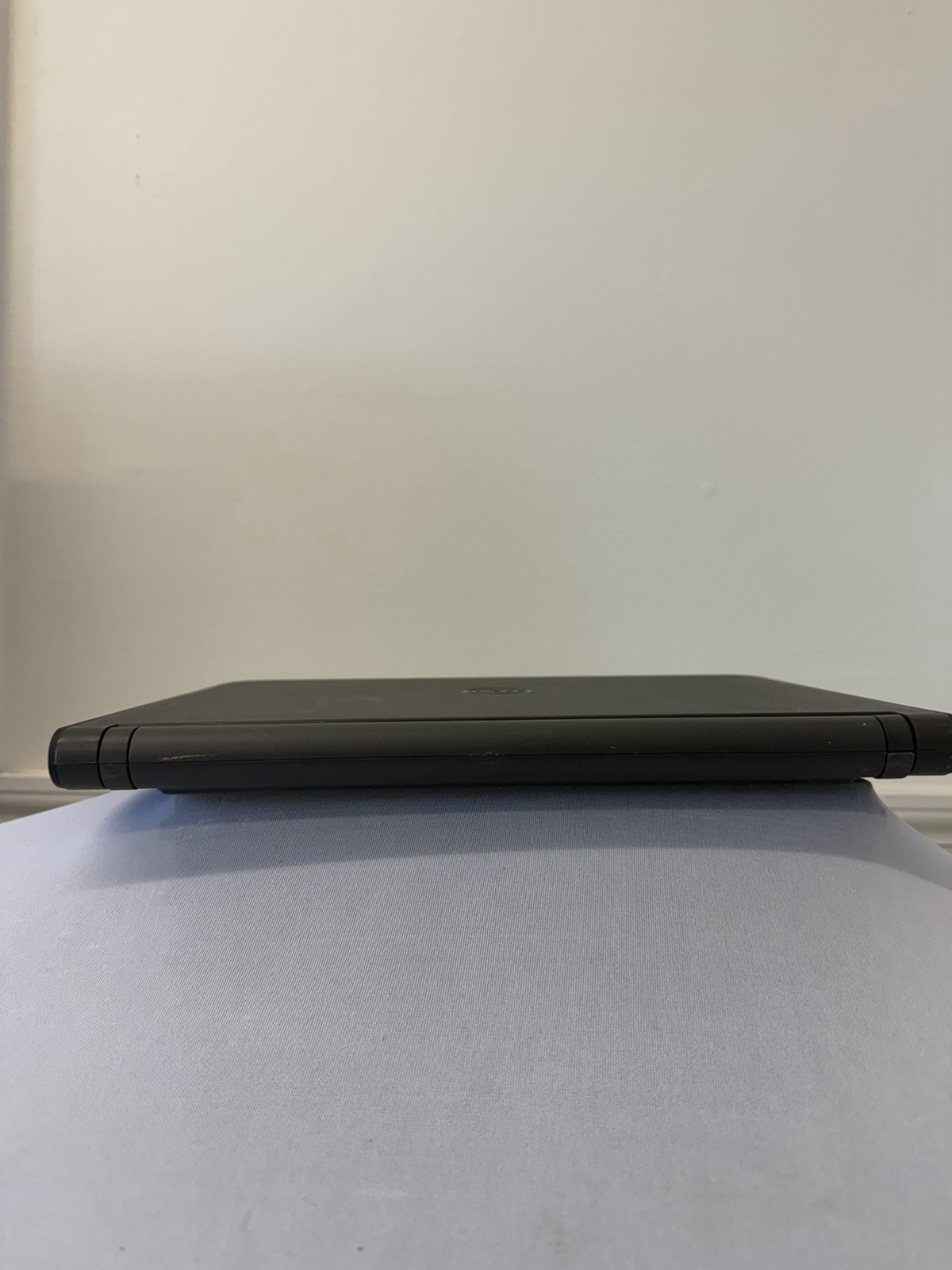 Dell Latitude 3350 Laptop – Good Screen – Intel Celeron 3215U – Read Des