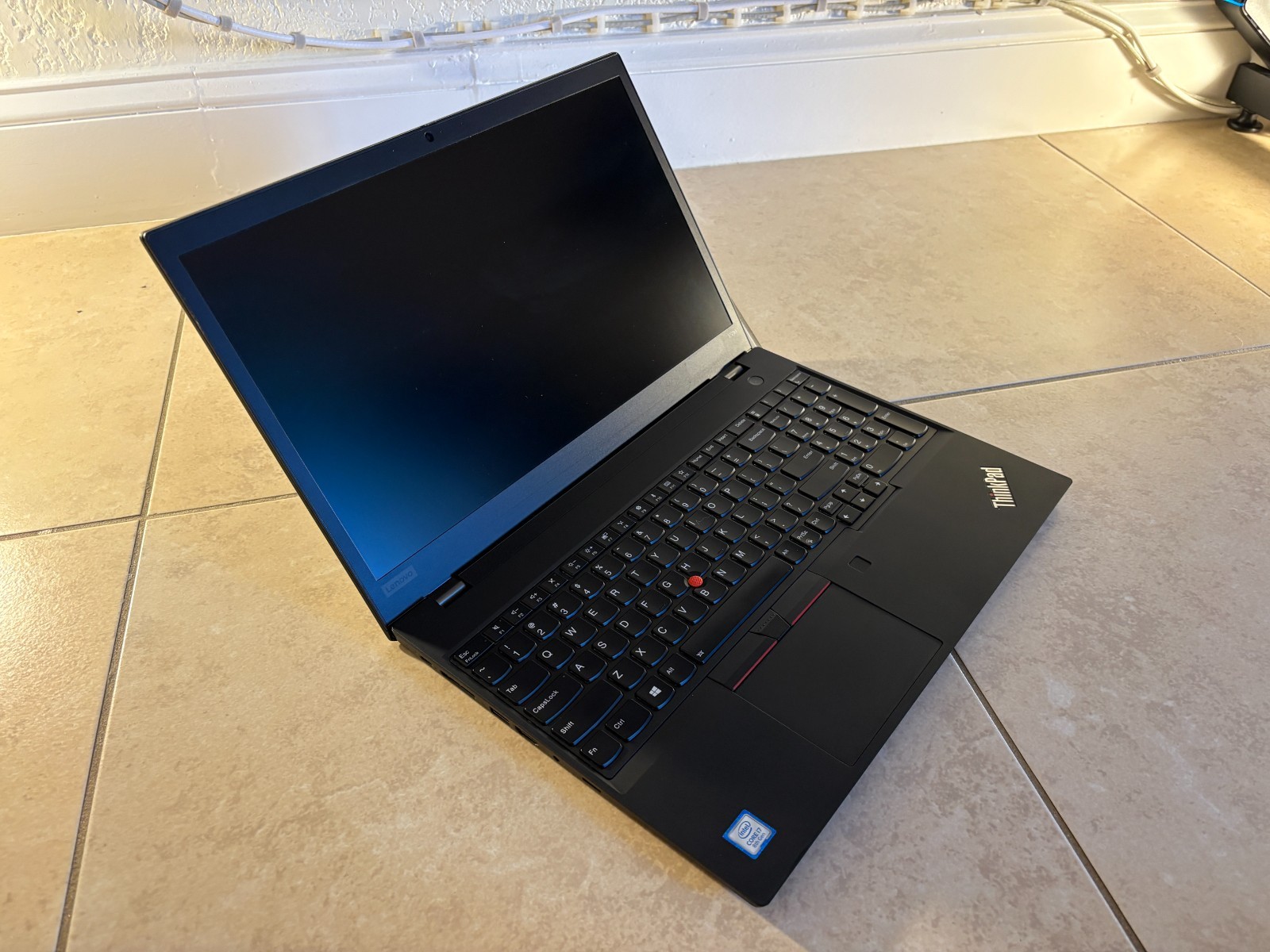 Lenovo ThinkPad T590 i7-8565U 16GB RAM 512GB SSD Windows 11 Pro 15.6″ Laptop