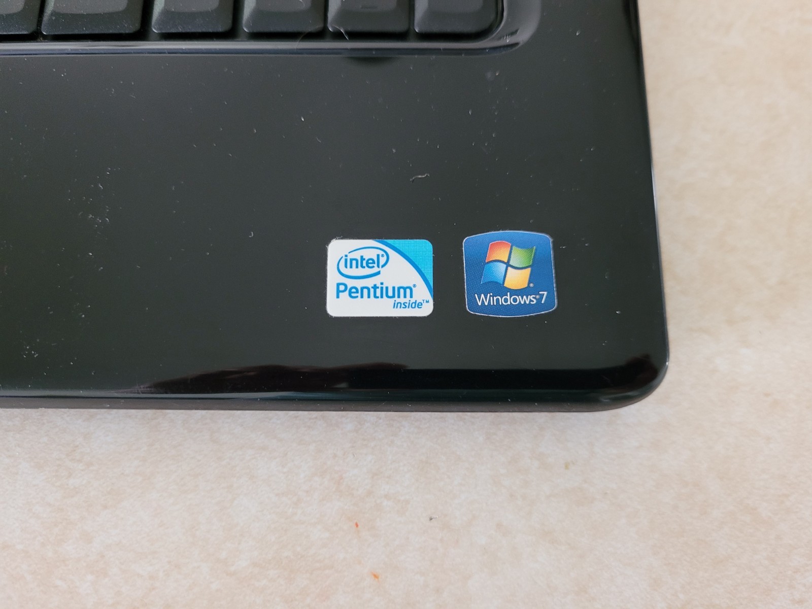 Dell Inspiron 1545 Laptop Pentium Dual Core T4400 4G RAM Windows 10/Linux Mint