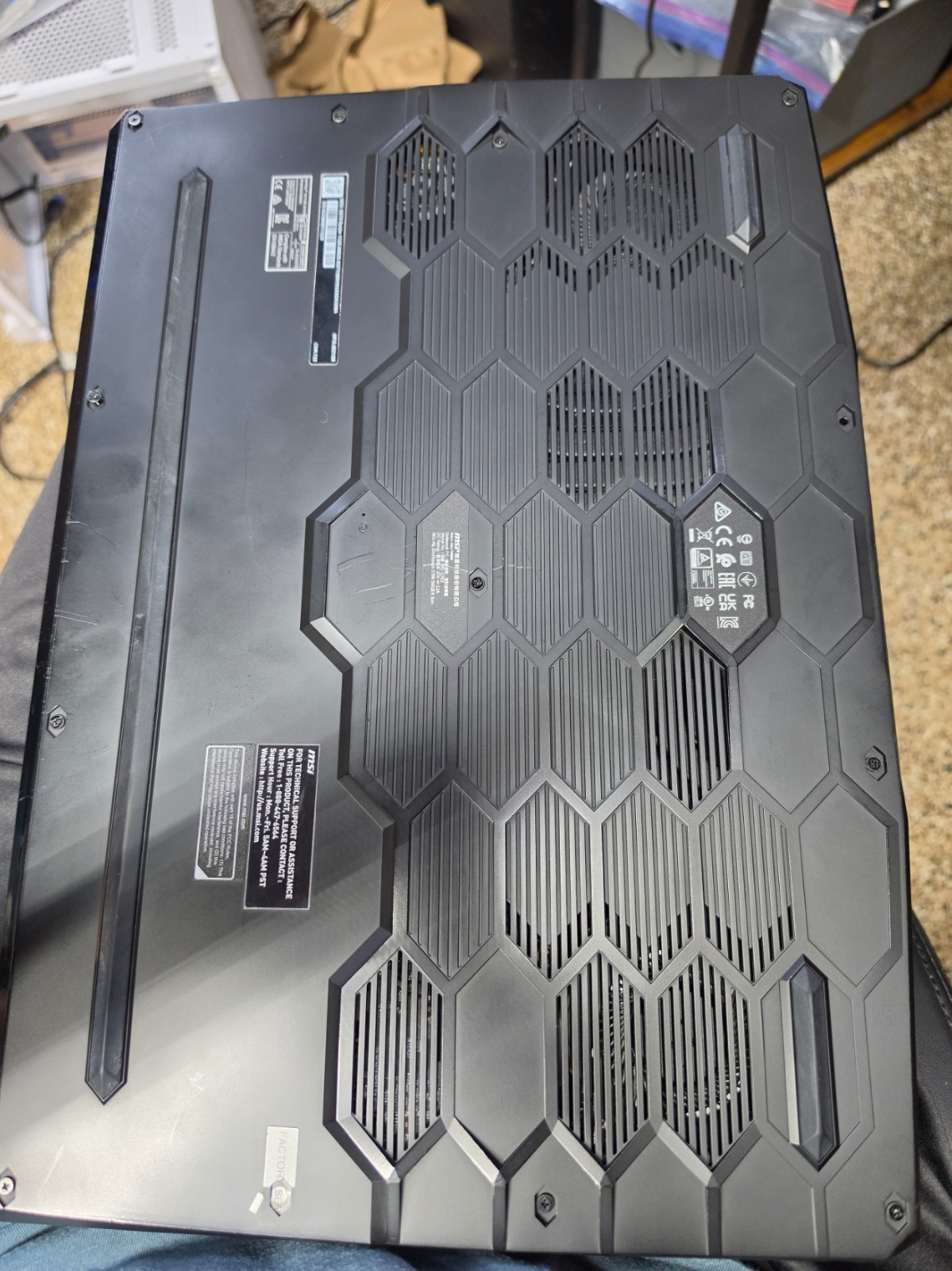 MSI Raider GE76 11UE 17.3″ FHD 144Hz i7-11800H 16GB 1TB SSD RTX 3060 W11H
