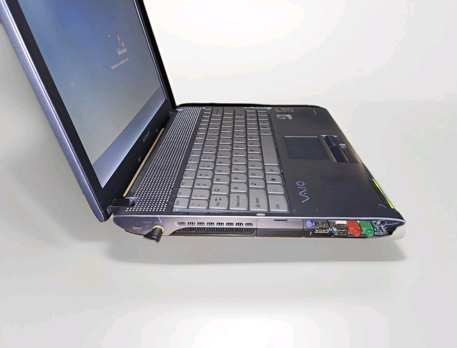Rare Sony VAIO PCG-V505ECP Pentium M 1.5gb RAM Read Desc