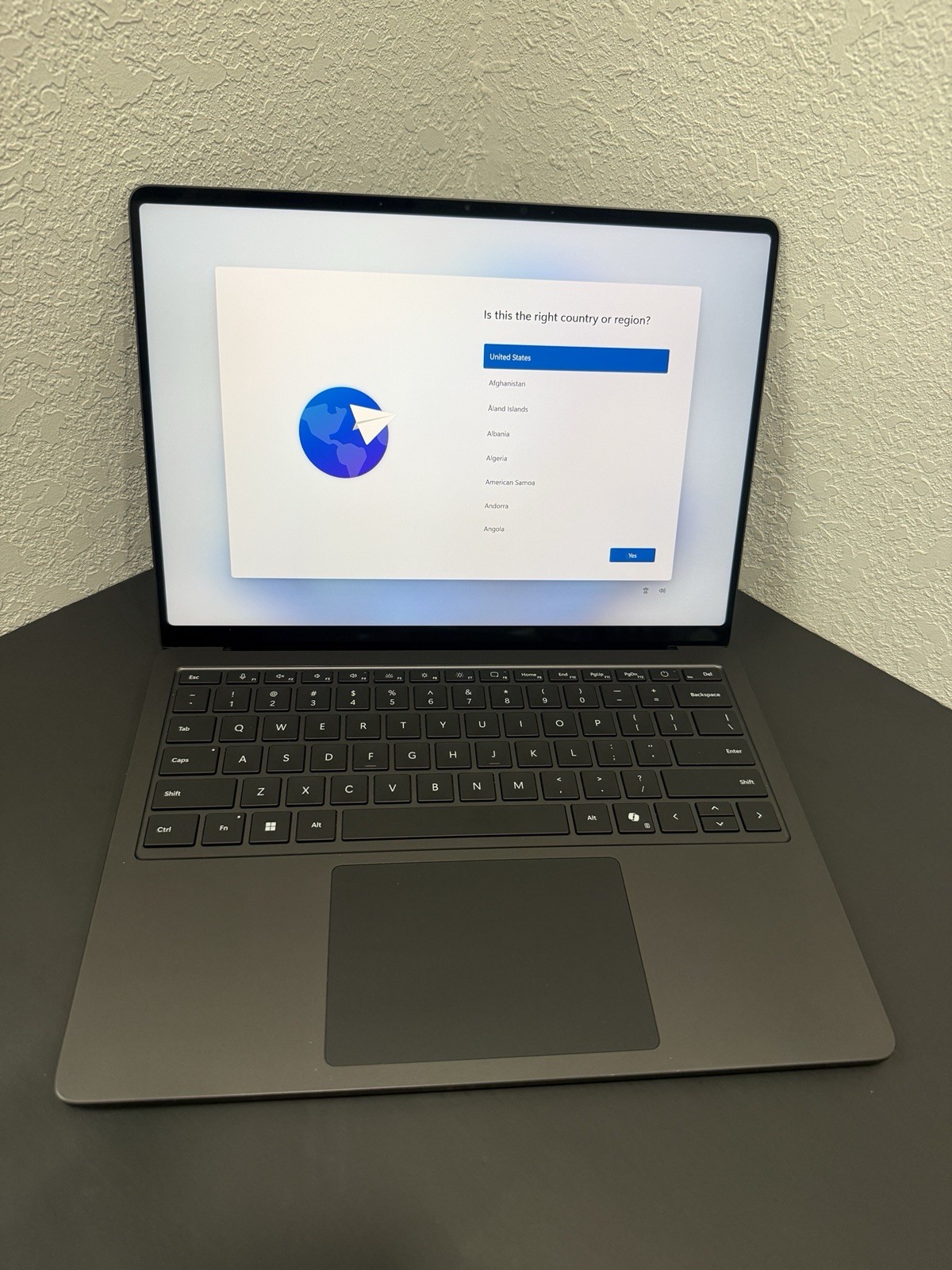 Surface Laptop 7 Intel Ultra 5 236V 16GB Ram 256 GB SSD -touchscreen