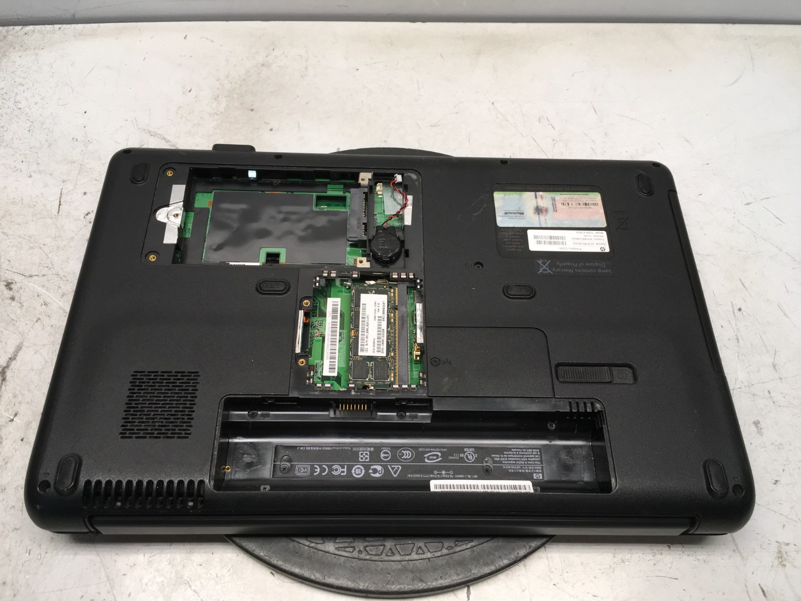 Compaq Presario CQ60-615DX Intel Celeron 900 2.2GHz 2 GB NO HDD