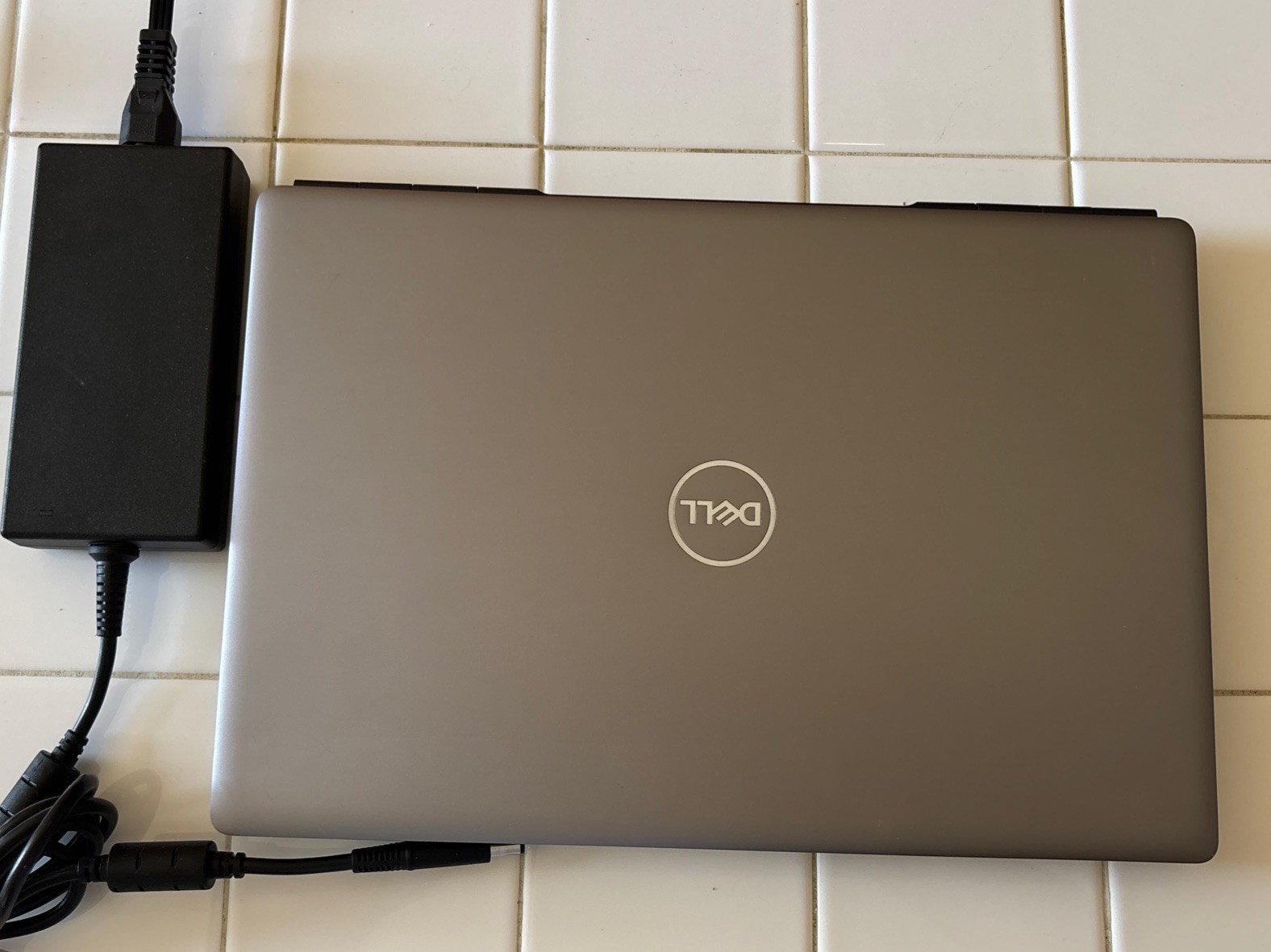 Dell Precision 7560 15.6 i7-11850H 32GB RAM 512GB SSD NVIDIA T1200GPU Back Door