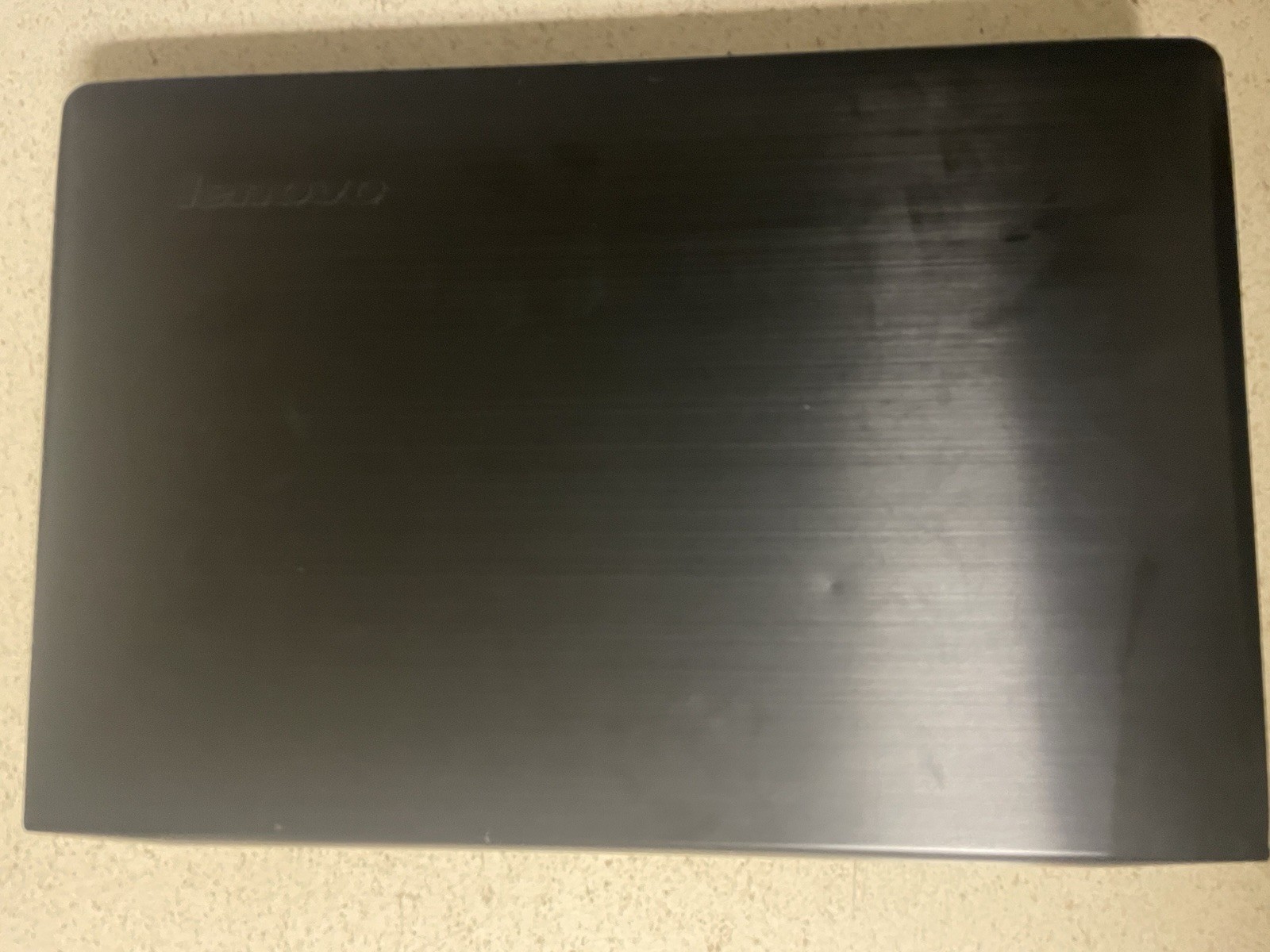 Lenovo Ideapad Y500 Gaming Laptop. 8GB Ram 1TB HDD/ Win 10/ Nvidia GeForce 750M