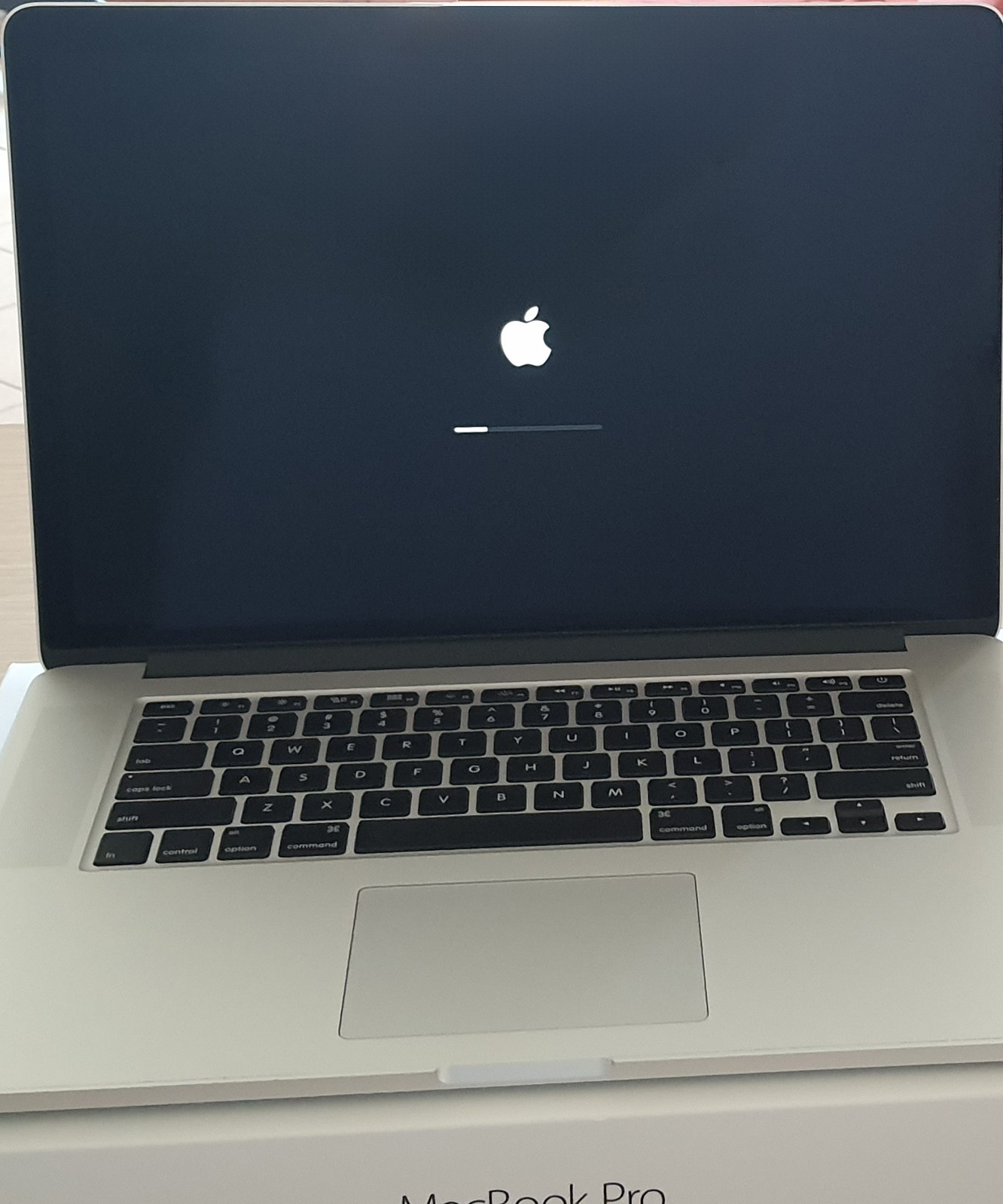 Macbook PRO A1398 15″ Retina I7 2.5Ghz 16gb SSD M.2 500GB – MAC Sonoma 14.7.6