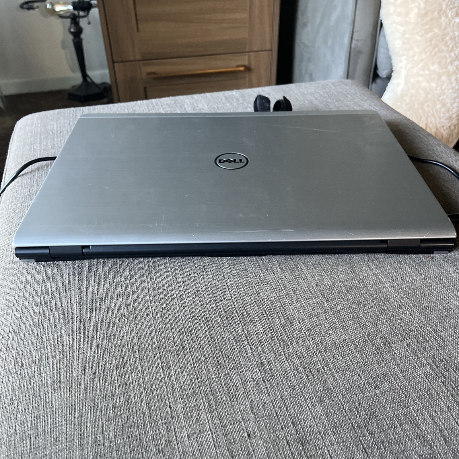 Dell P26e Laptop 17’ Intel(R) Corel(TM) i5-4210U CPU 1.70GHz 8.GB 1TB (READ)