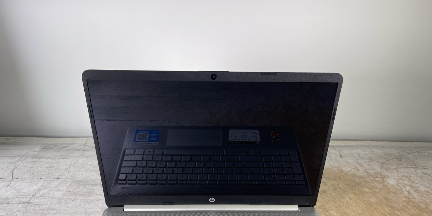 HP LAPTOP 15-EF0023DX RYZEN 5 3500U @ 2.10GHz, 4GB RAM, NO HDD/OS