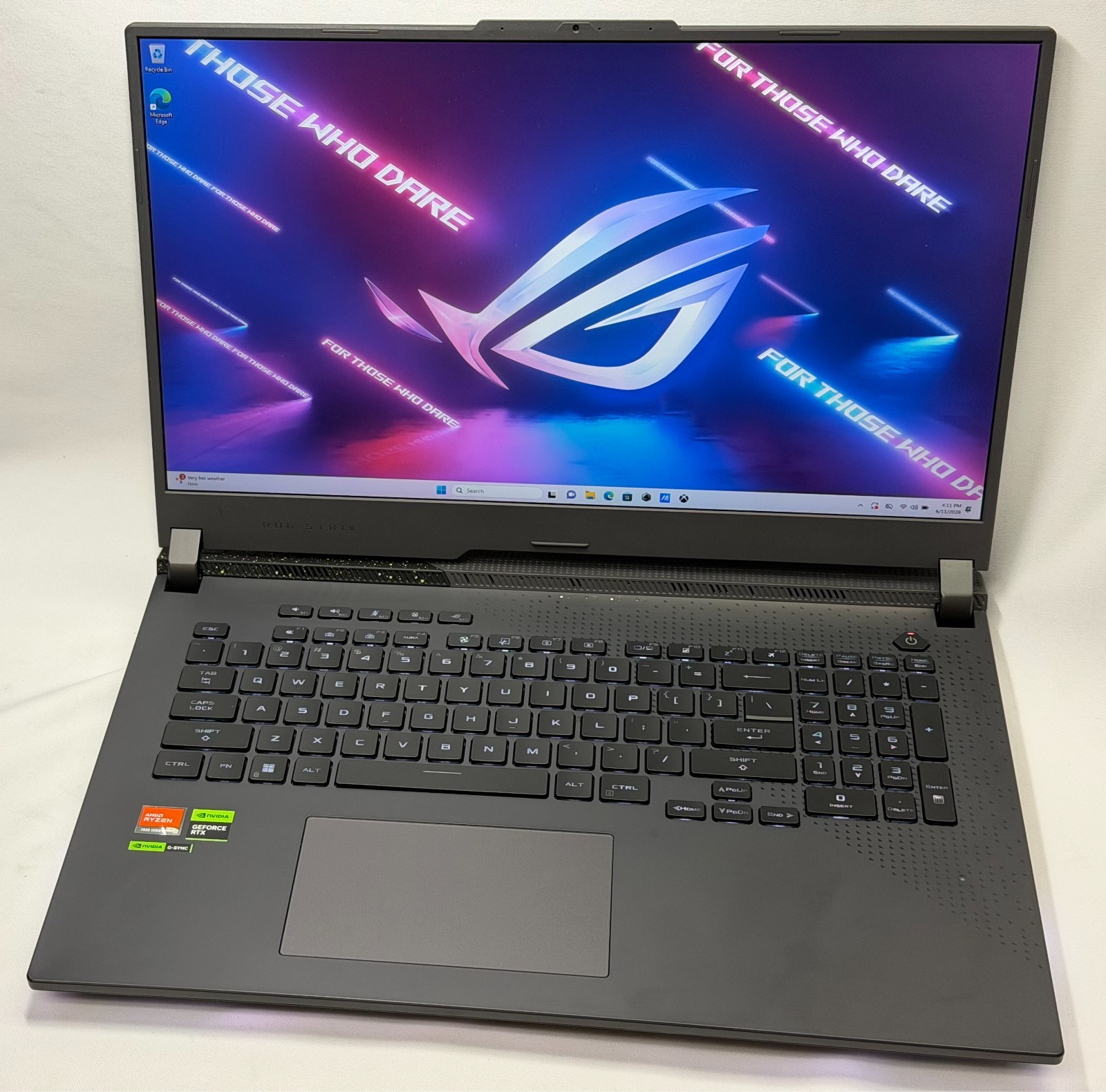 ASUS ROG Strix G713PU 17.3″ FHD 144Hz Ryzen 9 7945HX 16GB 1TB SSD RTX4050 Win 11